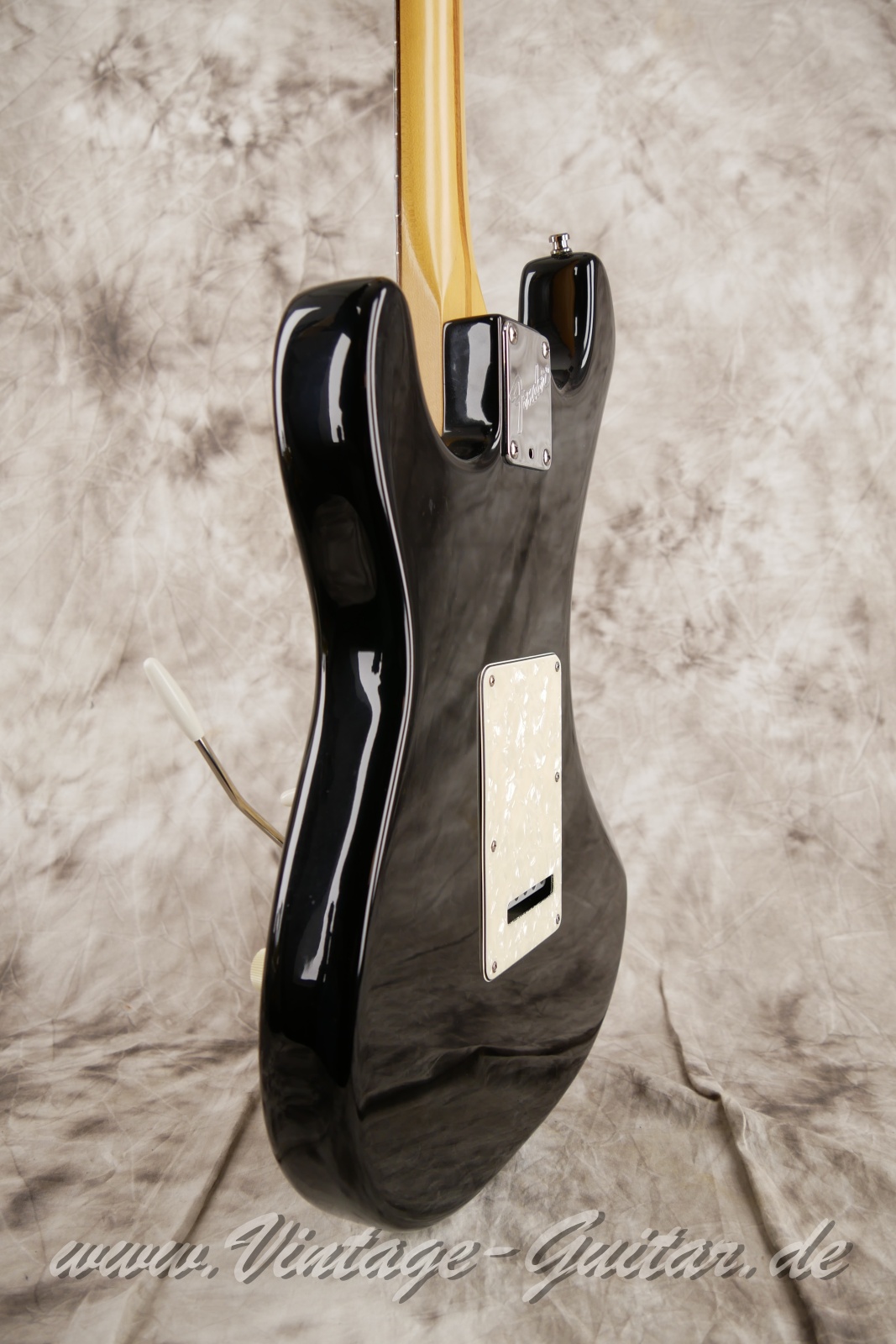 img/vintage/5632/Fender_Stratocaster_US_Lonestar_1997_original_case_black_humbucker-011.jpg