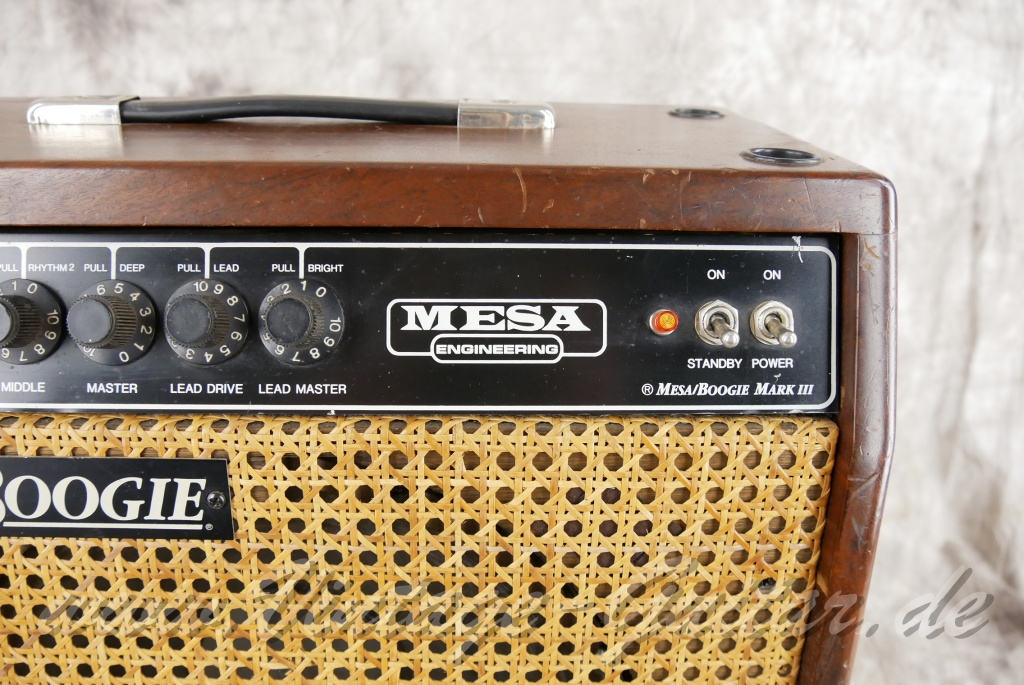 Mesa-Boogie-Mark-III-red-stripe-1990-mahagony-010.jpg