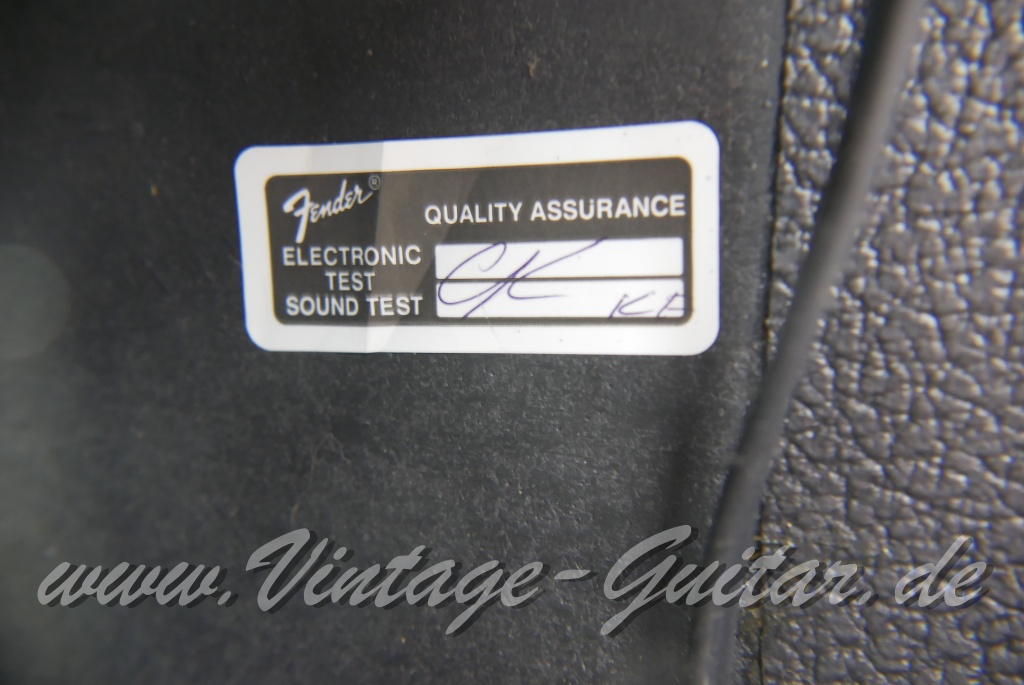 img/vintage/5634/Fender_Hot_Rod_DeVille_4x10_black_2000-008.JPG