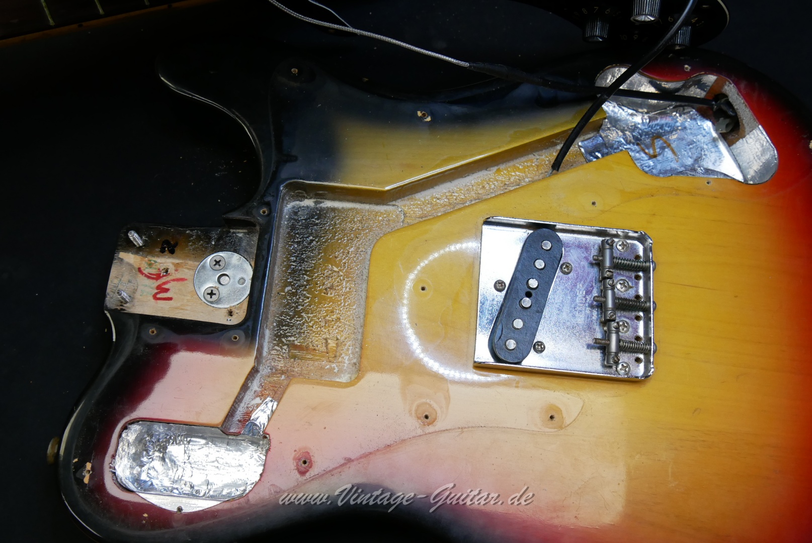 img/vintage/5635/Fender-Telecaster-Custom-1974-021.JPG
