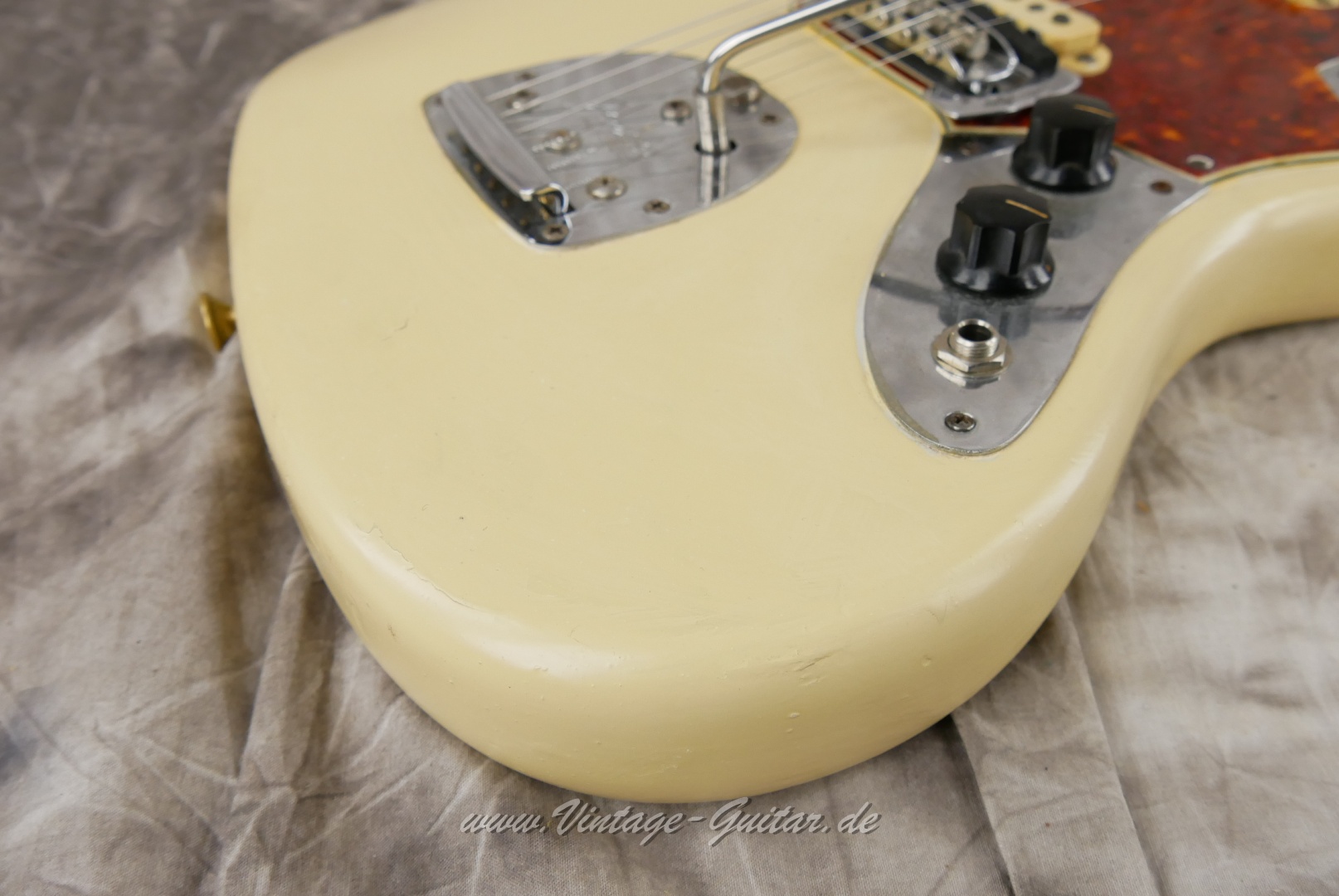 Fender-Jaguar-1965-olympic-white-019.JPG