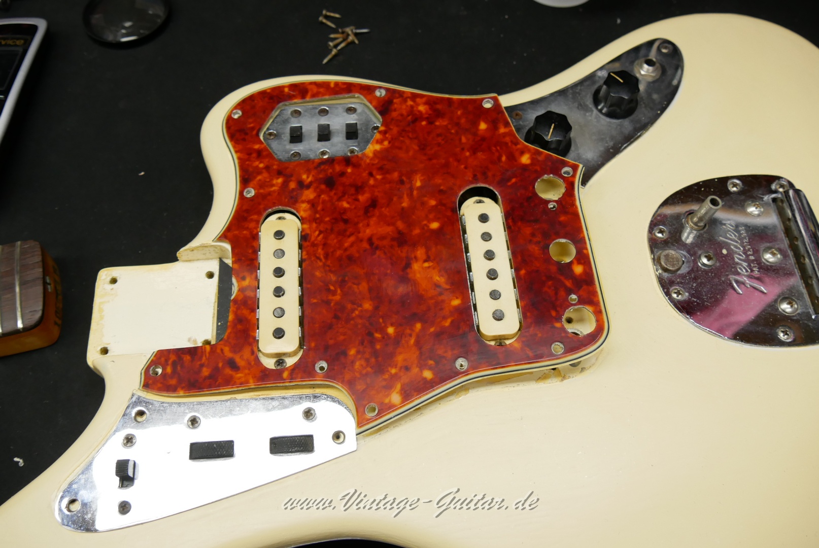 Fender-Jaguar-1965-olympic-white-023.JPG