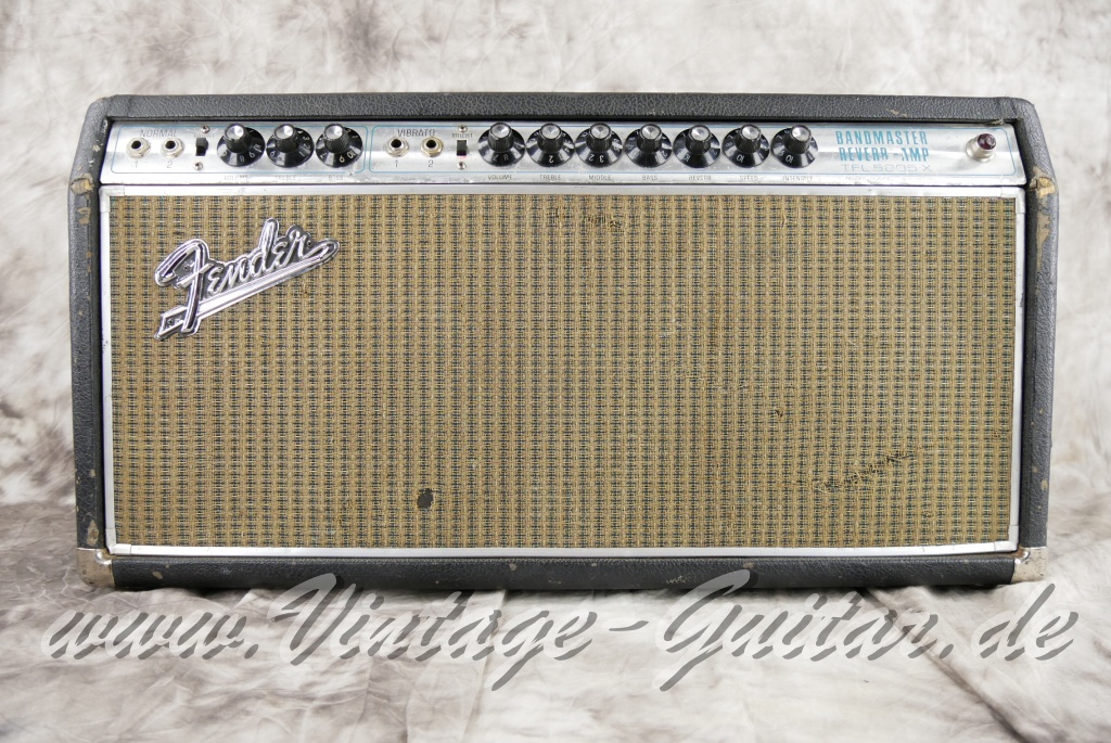 Fender_Bandmaster_TFL5005X_silverface_drip_edge_1969-001.JPG