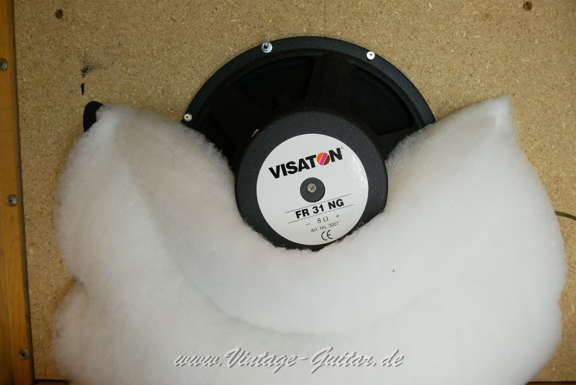 img/vintage/5639/Fender_Bandmaster_Rev_12_cabinet_alu_trim_1969-009.JPG
