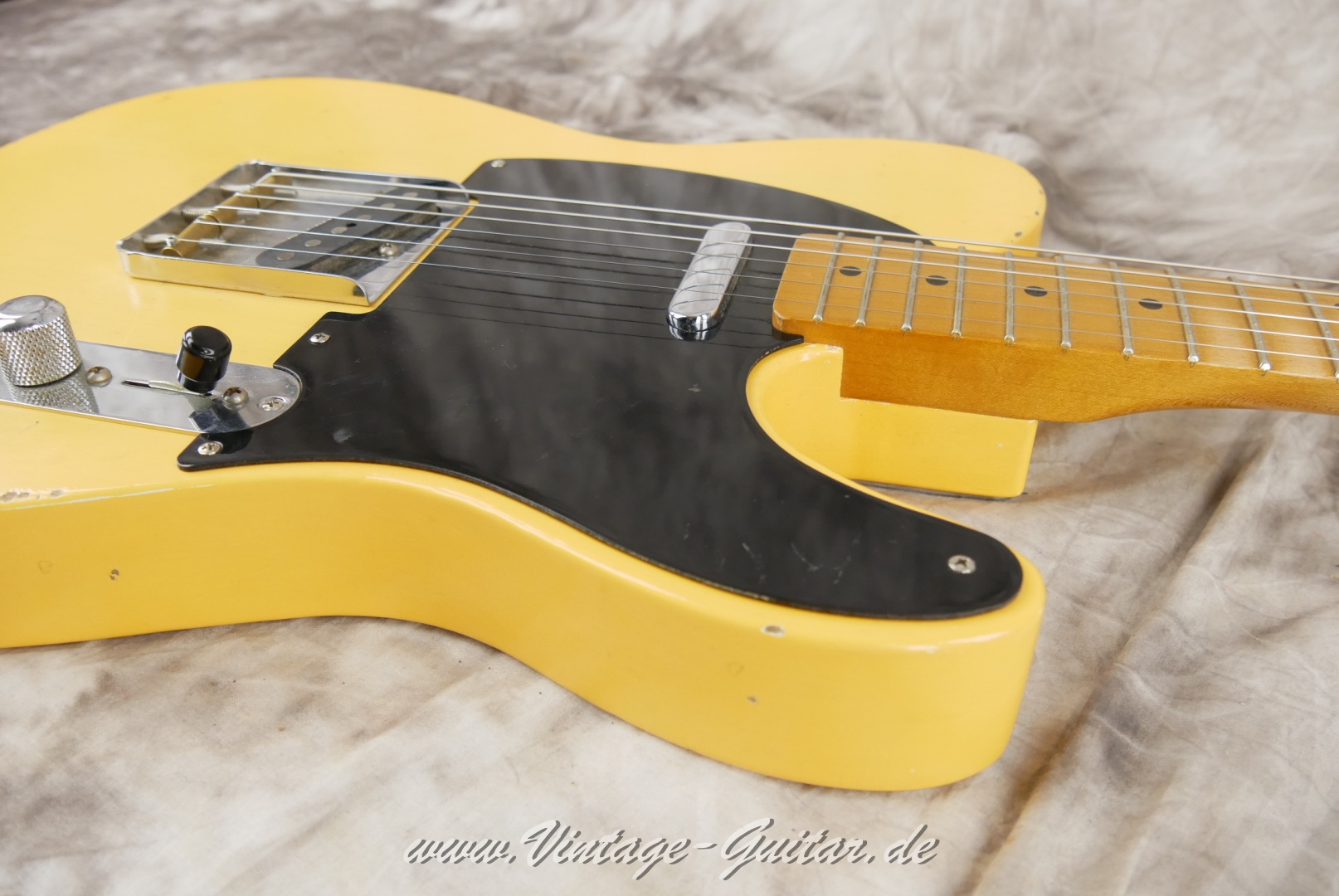 img/vintage/5645/Fender-Telecaster-Roadworn50s-Reissue-018.JPG