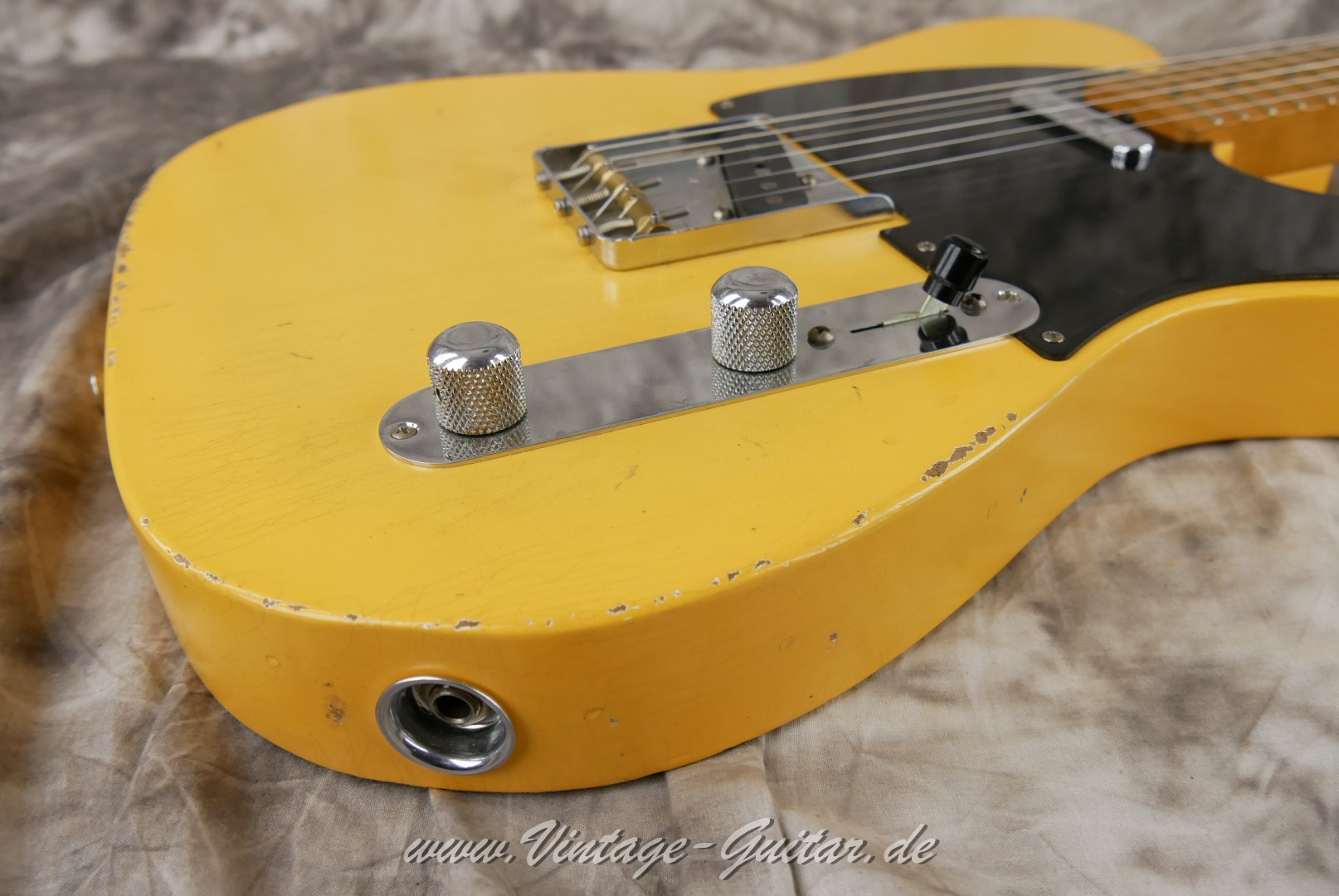 img/vintage/5645/Fender-Telecaster-Roadworn50s-Reissue-019.JPG