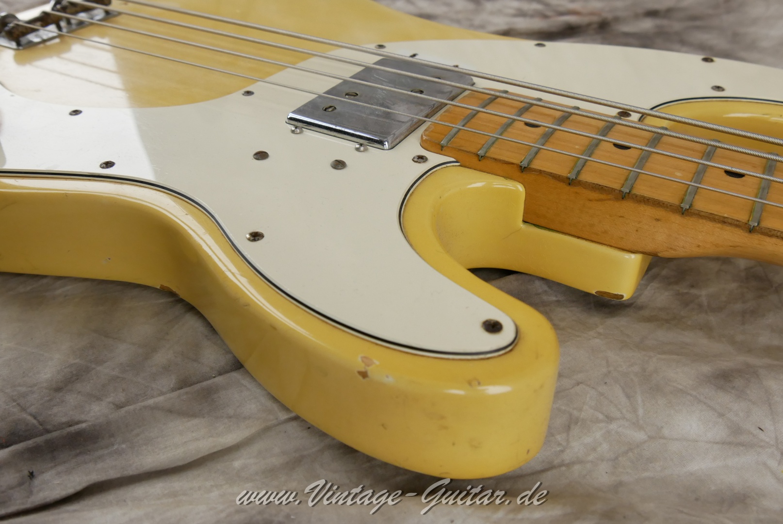 Fender-Telecaster-Bass-1972-018.JPG
