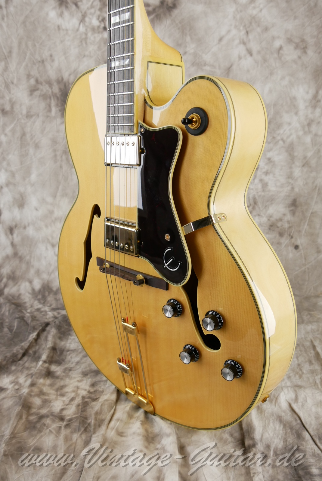 Epiphone-Broadway-reissue-2017-natural-010.jpg