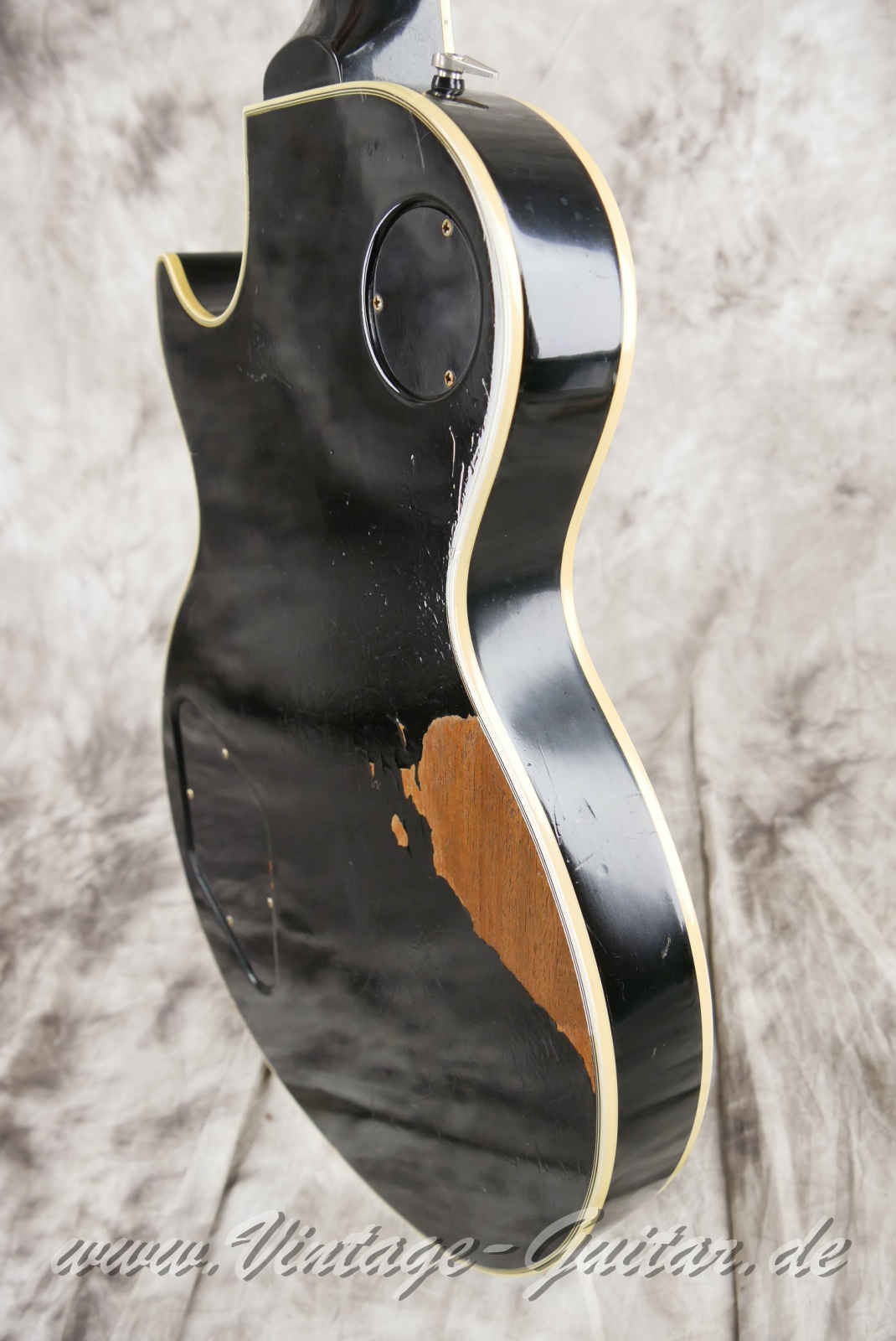 Gibson_Les_Paul_Custom_black_Tim_Shaw_1984-012.JPG