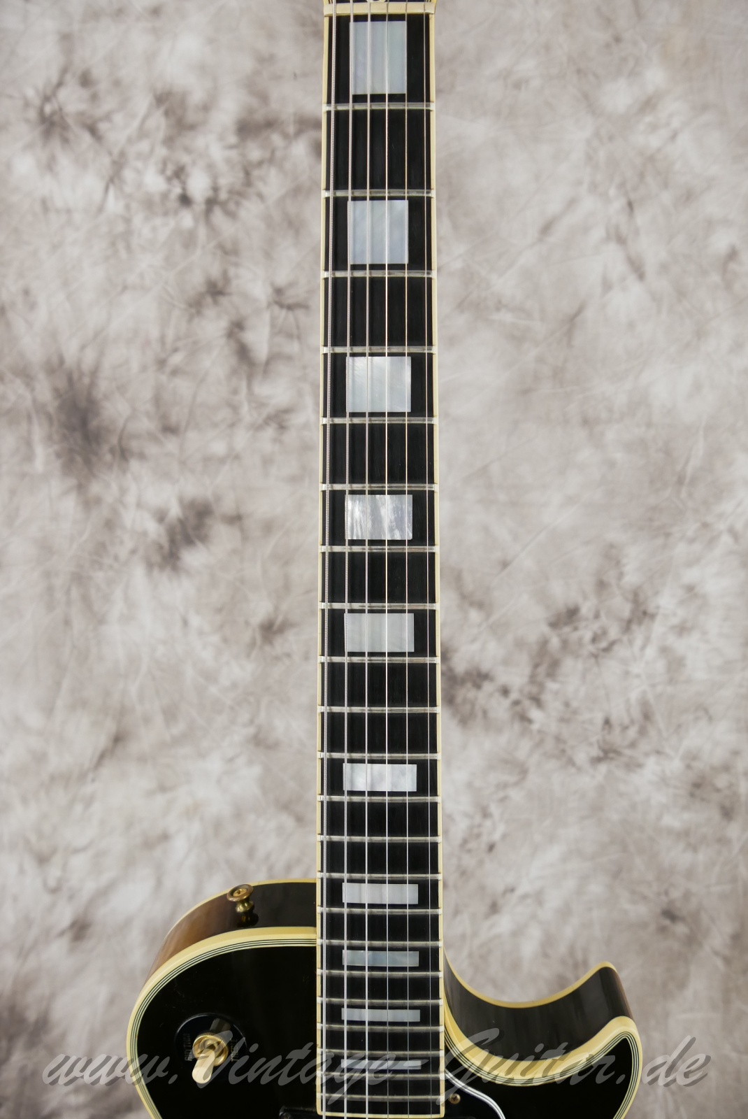 Gibson-Les-Paul-Cutom-1981-tobacco-sunburst-005.jpg