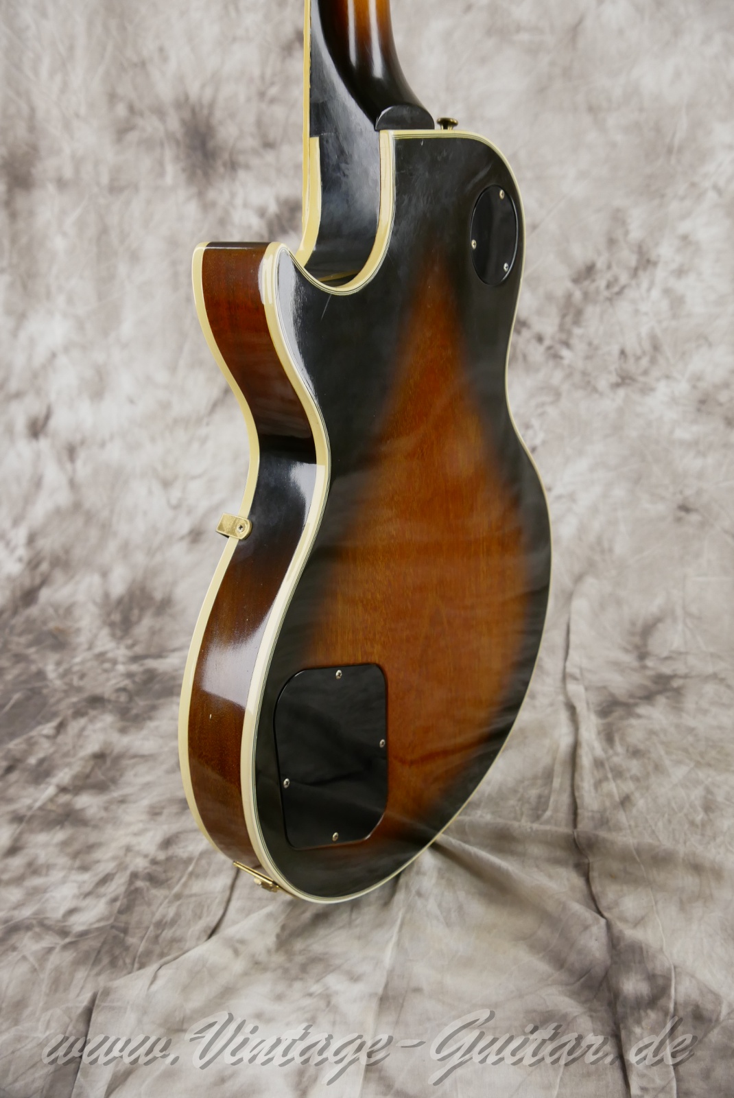 Gibson-Les-Paul-Cutom-1981-tobacco-sunburst-011.jpg