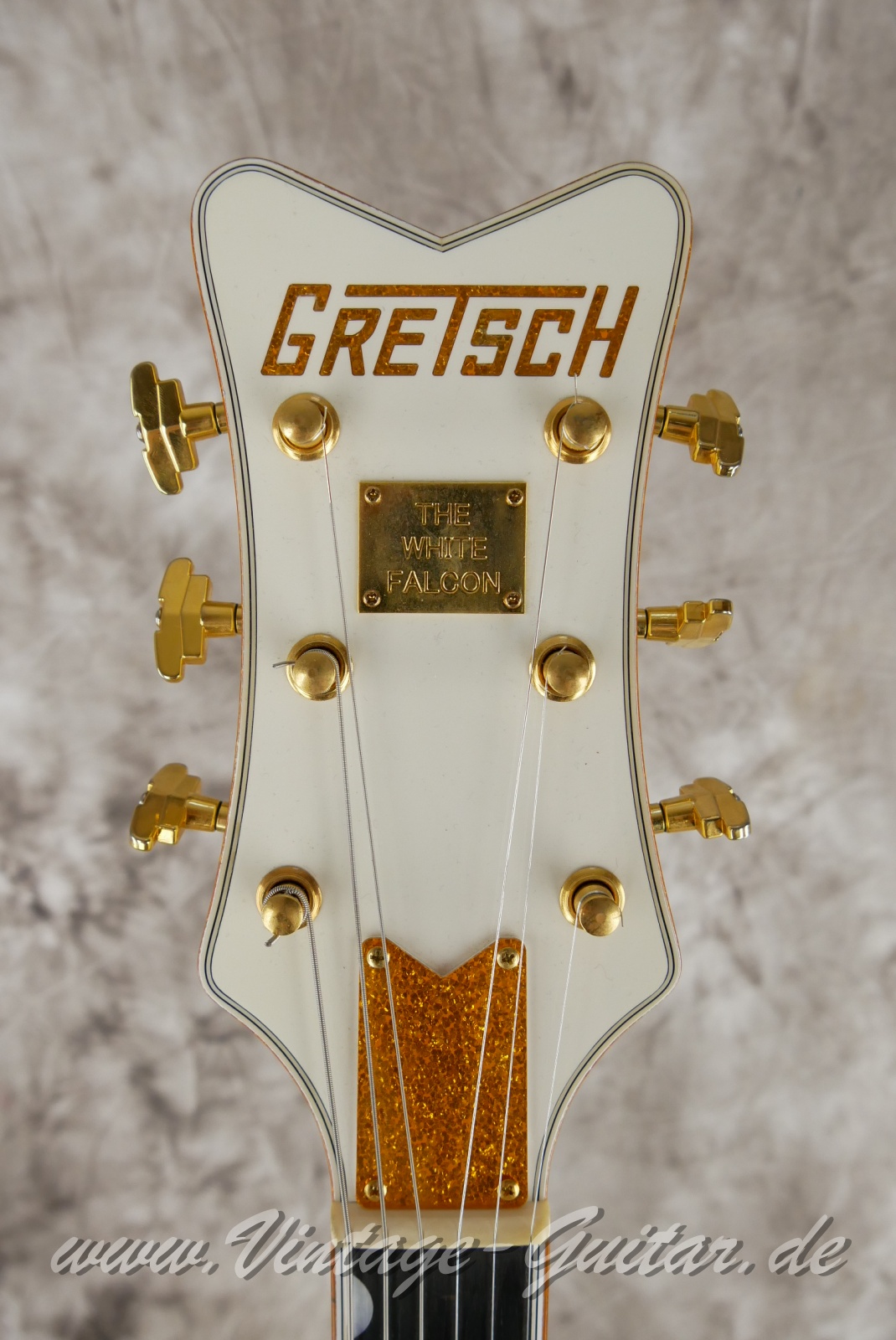 Gretsch_White_Falcon_6136T_white_Japan-003.JPG