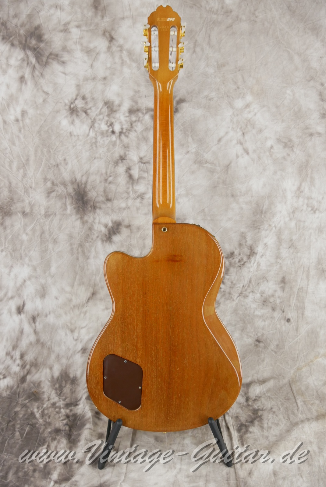 Gibson-Chet-Atkins-CEC-1989-natural-002.jpg