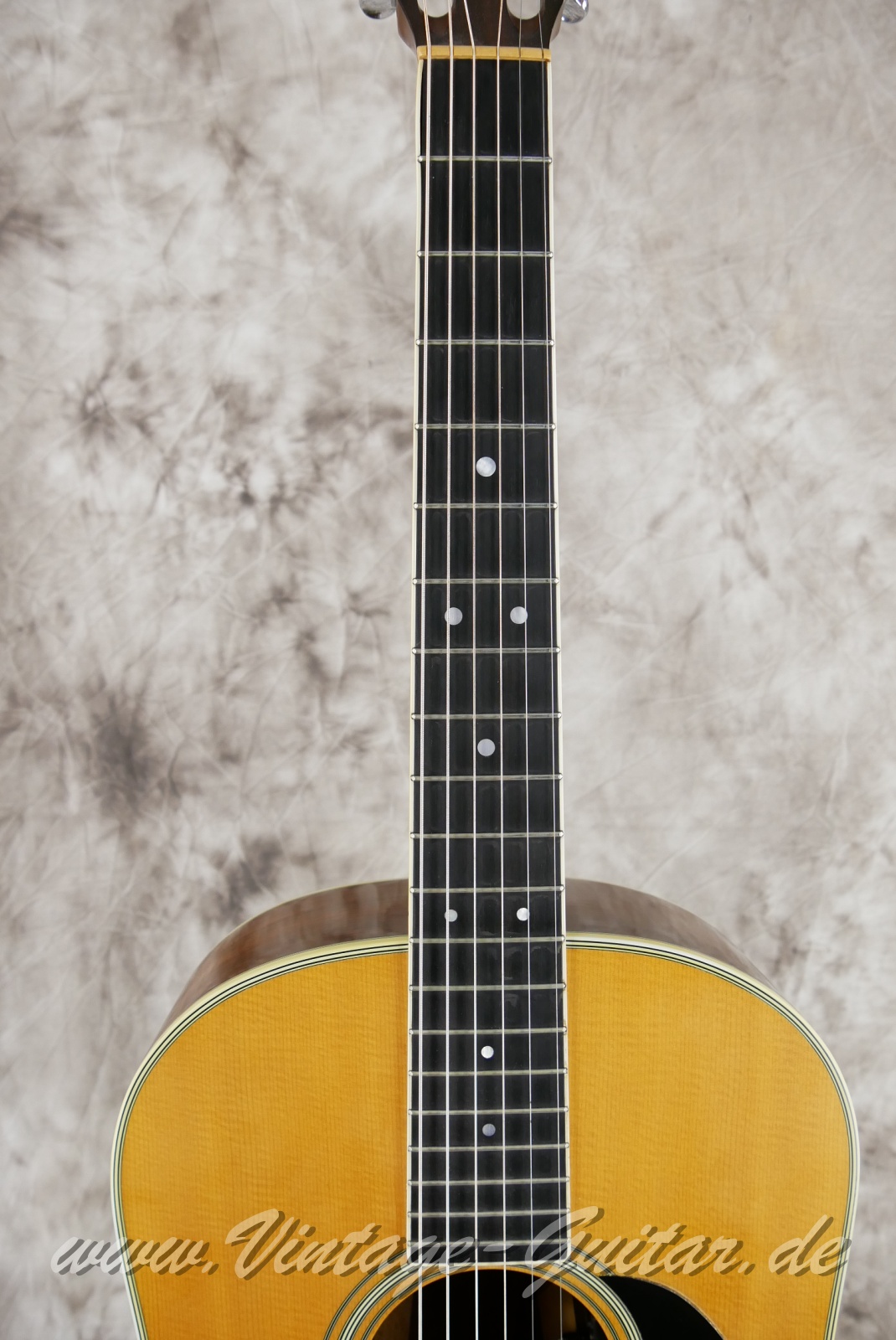Martin_D_35_S_slotted_headstock_natural_1975-005.JPG