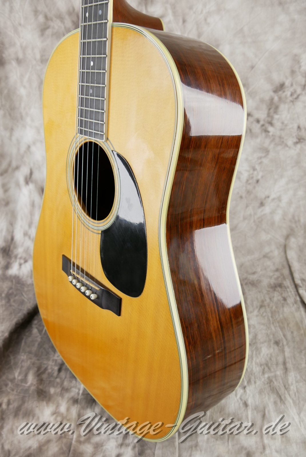 Martin_D_35_S_slotted_headstock_natural_1975-010.JPG