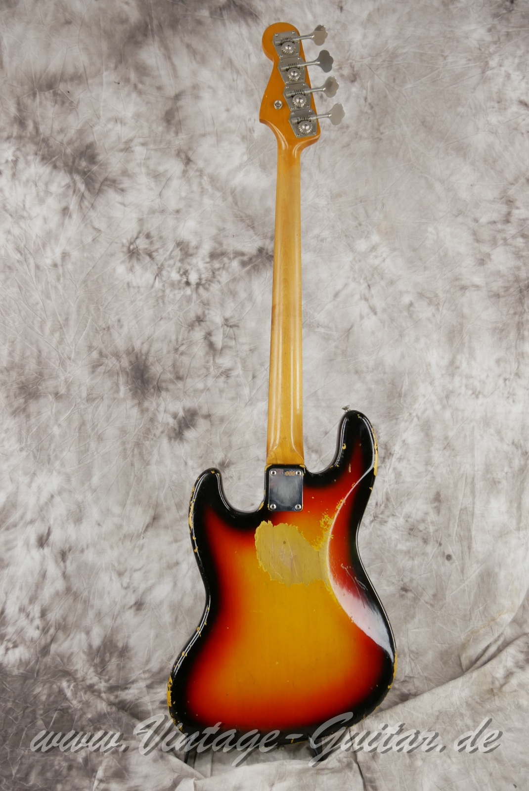 Fender_Jazz_Bass_sunburst_1964-002.JPG