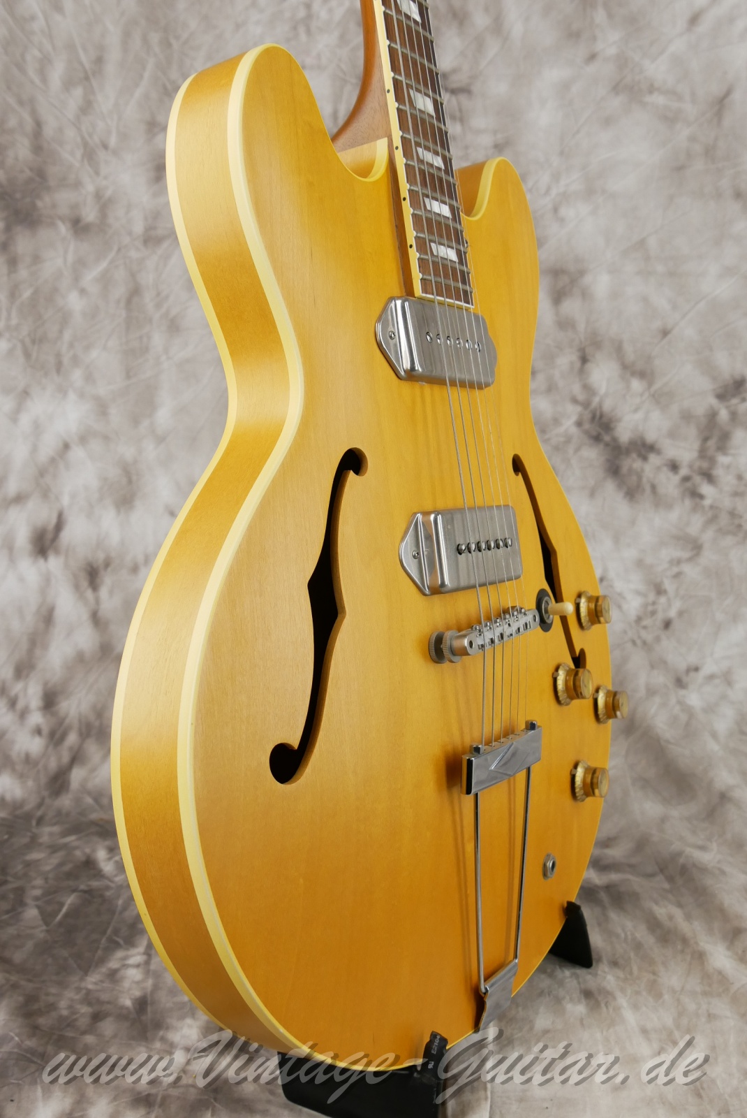 Epiphone_E230TD_John_Lennon_Revolution_Casino_Baujahr_1999c.-USA-natural-009.jpg