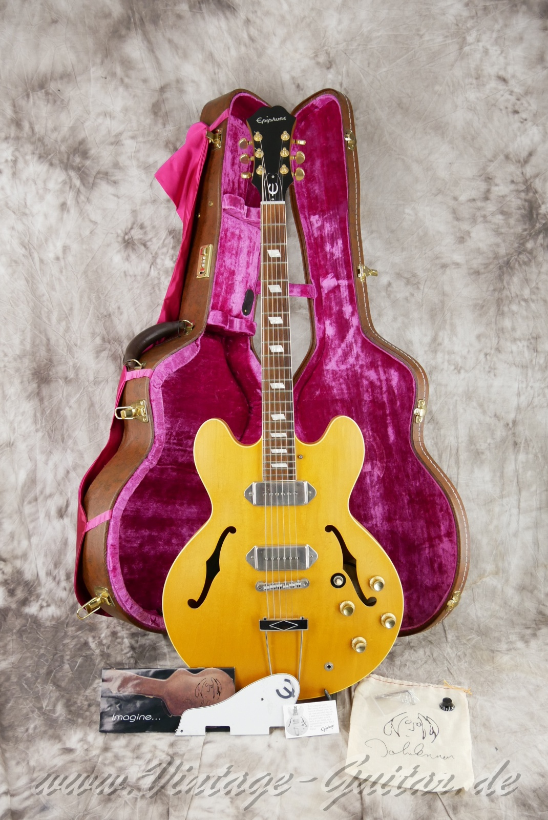 Epiphone_E230TD_John_Lennon_Revolution_Casino_Baujahr_1999c.-USA-natural-014.jpg