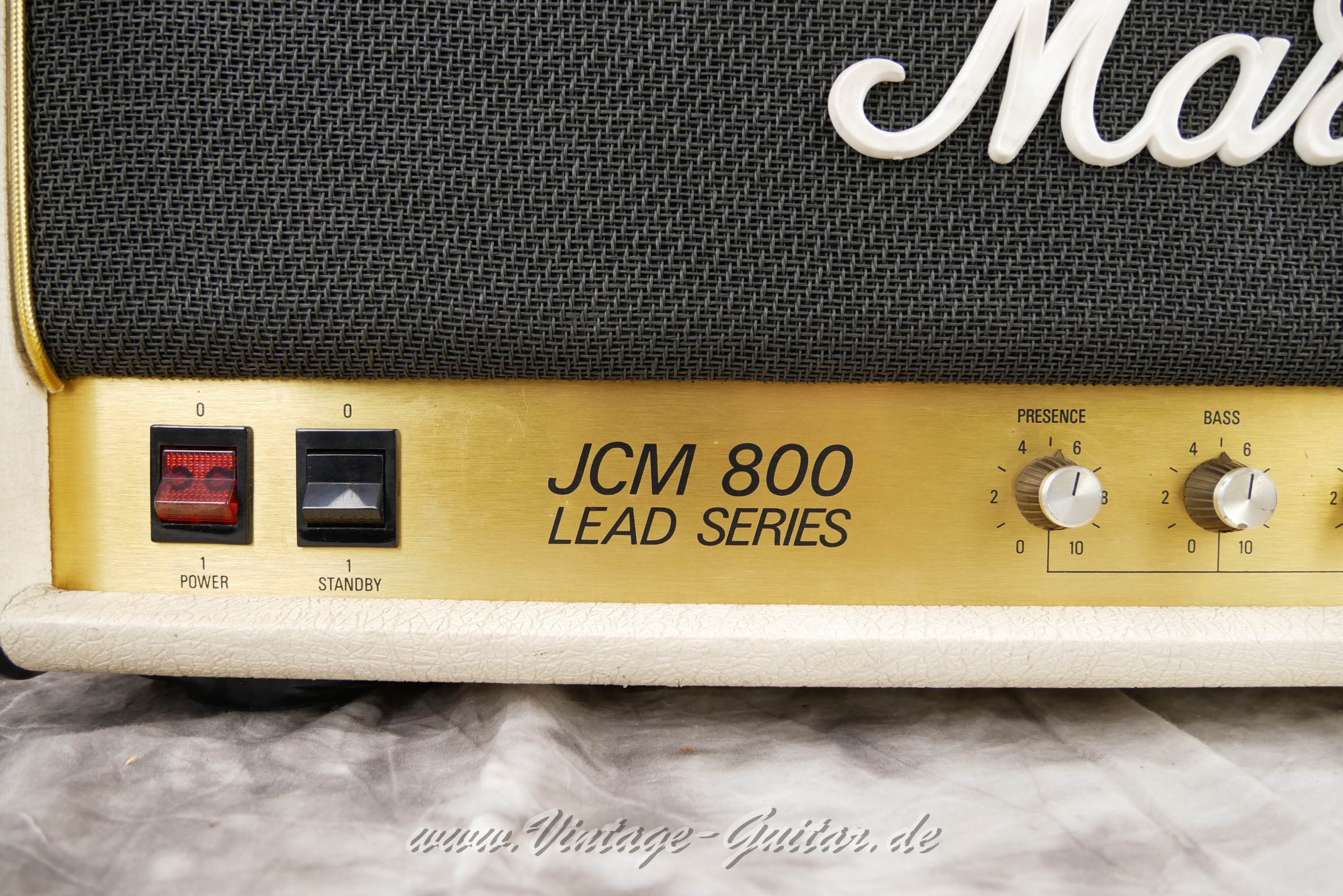 Marshall_JCM_800_Mod2203_mk2_mkII_100watt_white_tolex_fullstack_full_stack_1983-005.jpg