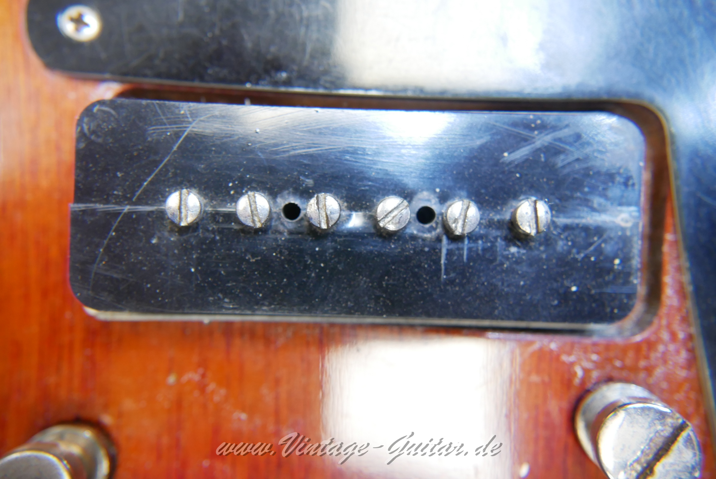 img/vintage/5679/Gibson_Les_Paul_Special_faded_cherry_1959-018.JPG
