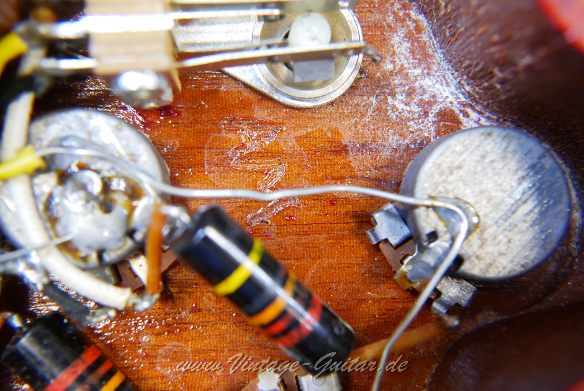 img/vintage/5679/Gibson_Les_Paul_Special_faded_cherry_1959-022.JPG