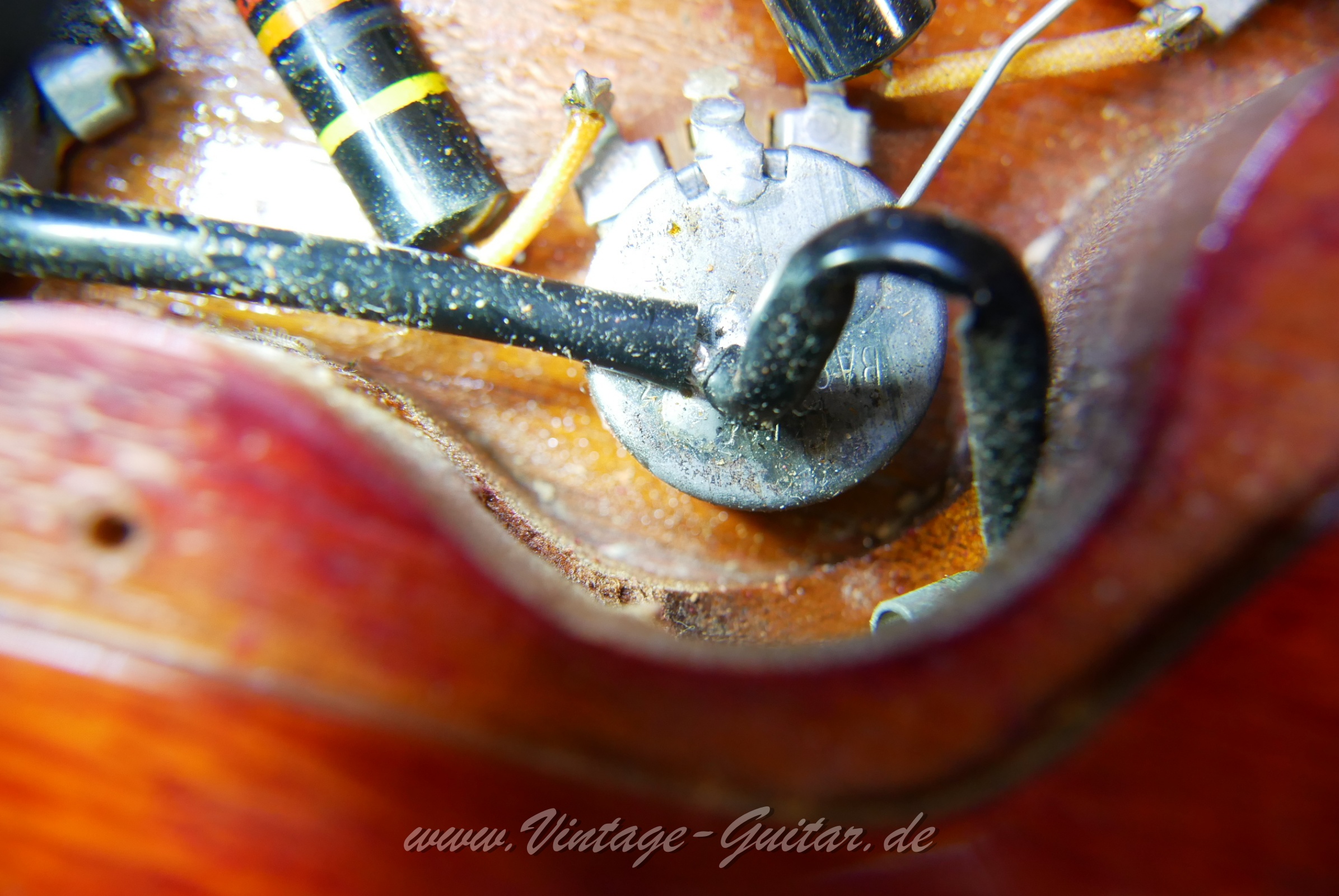 img/vintage/5679/Gibson_Les_Paul_Special_faded_cherry_1959-024.JPG