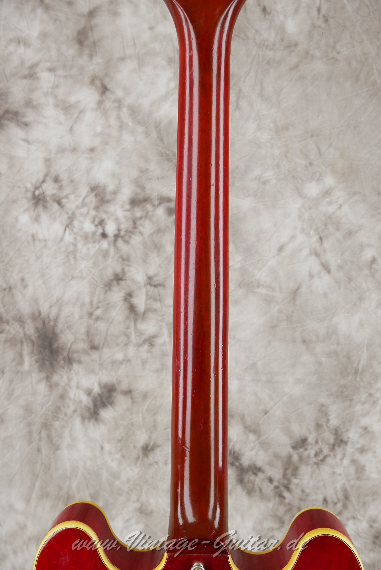 img/vintage/5680/Gibson_ES_355_mono_cherry_1962-006.JPG