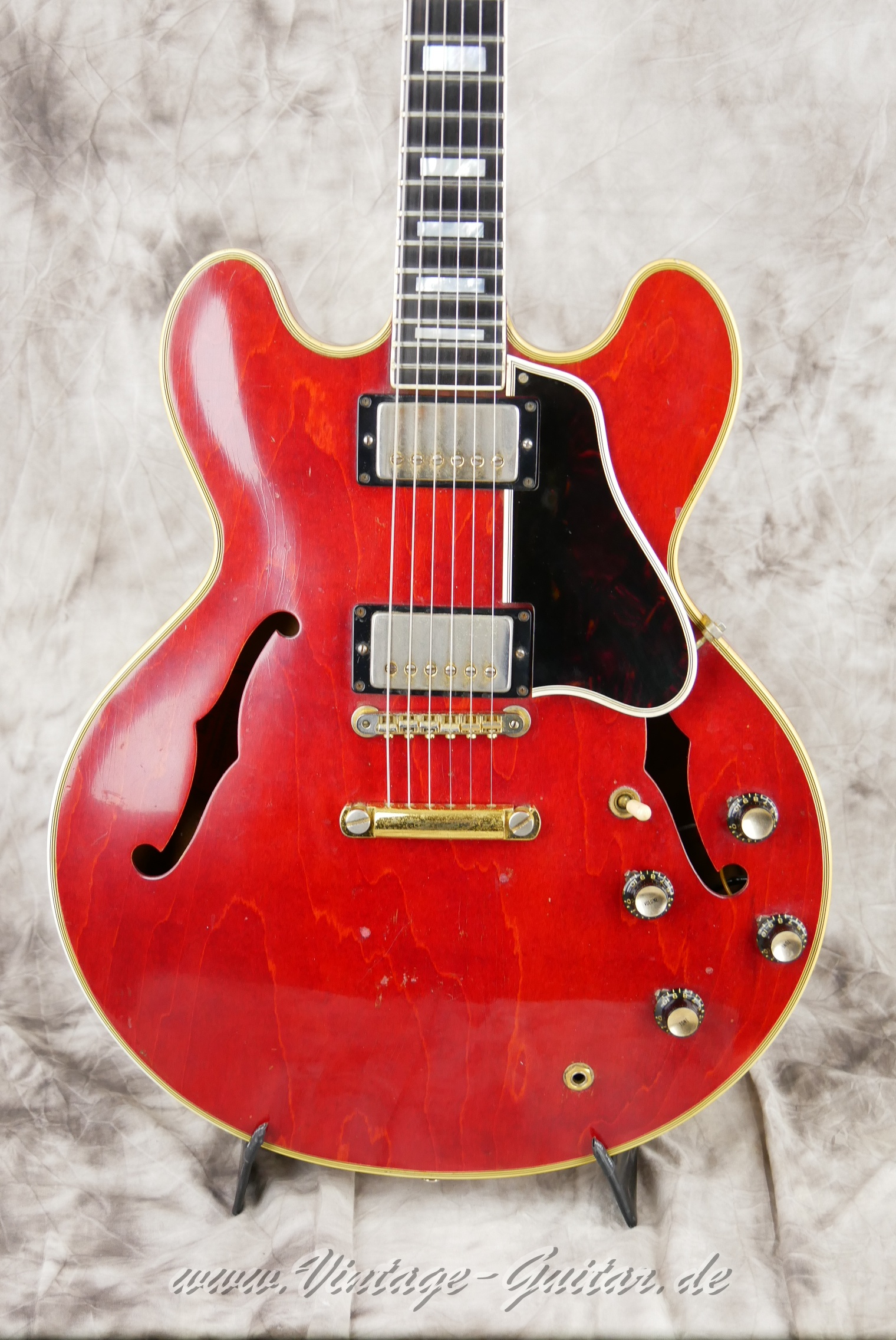 Gibson_ES_355_mono_cherry_1962-007.JPG