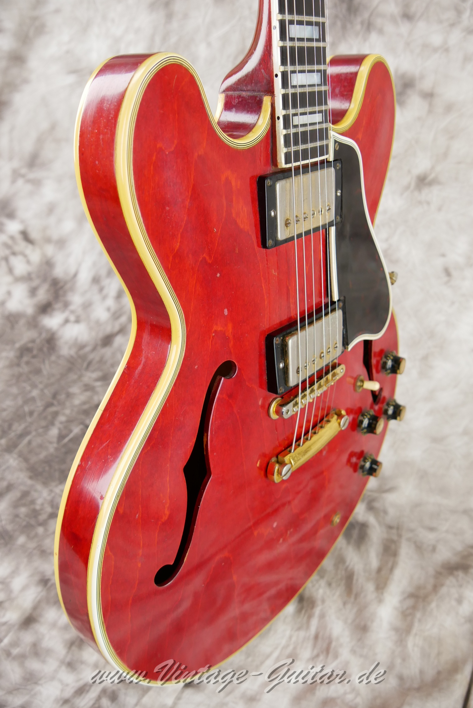 Gibson_ES_355_mono_cherry_1962-009.JPG