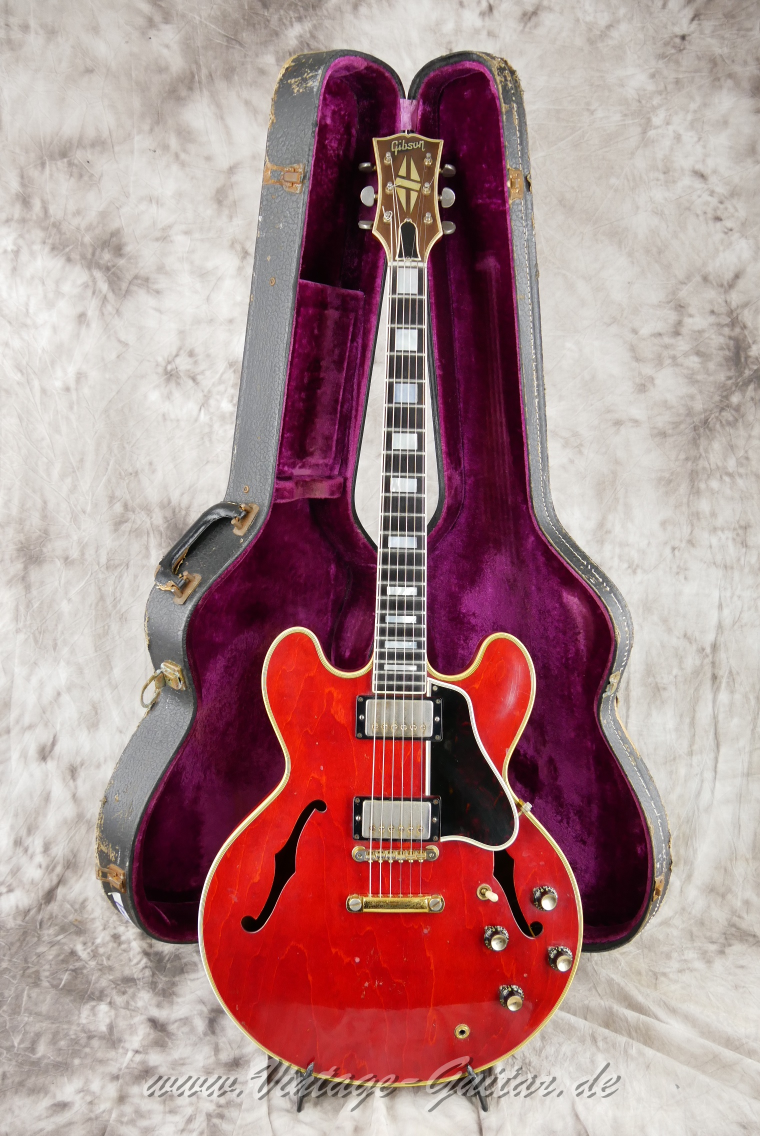 Gibson_ES_355_mono_cherry_1962-029.JPG