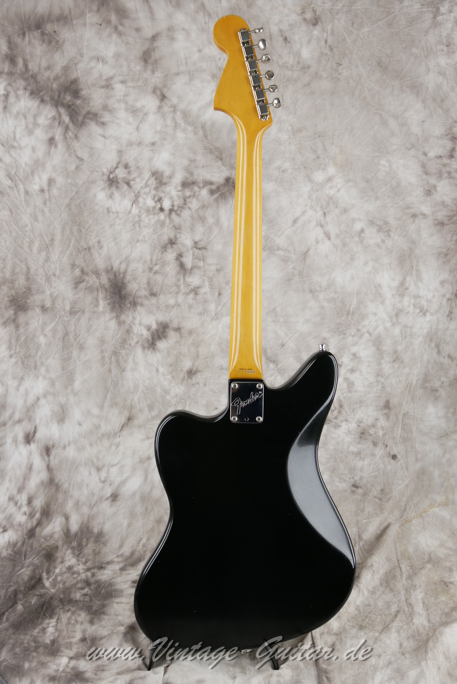 Fender_Jaguar_62RI_Japan_black_1996-002.JPG