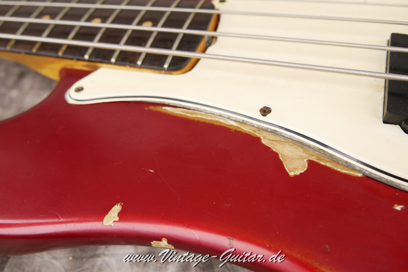 Fender-Precision-Bass-1963-candy-apple-red-018.JPG