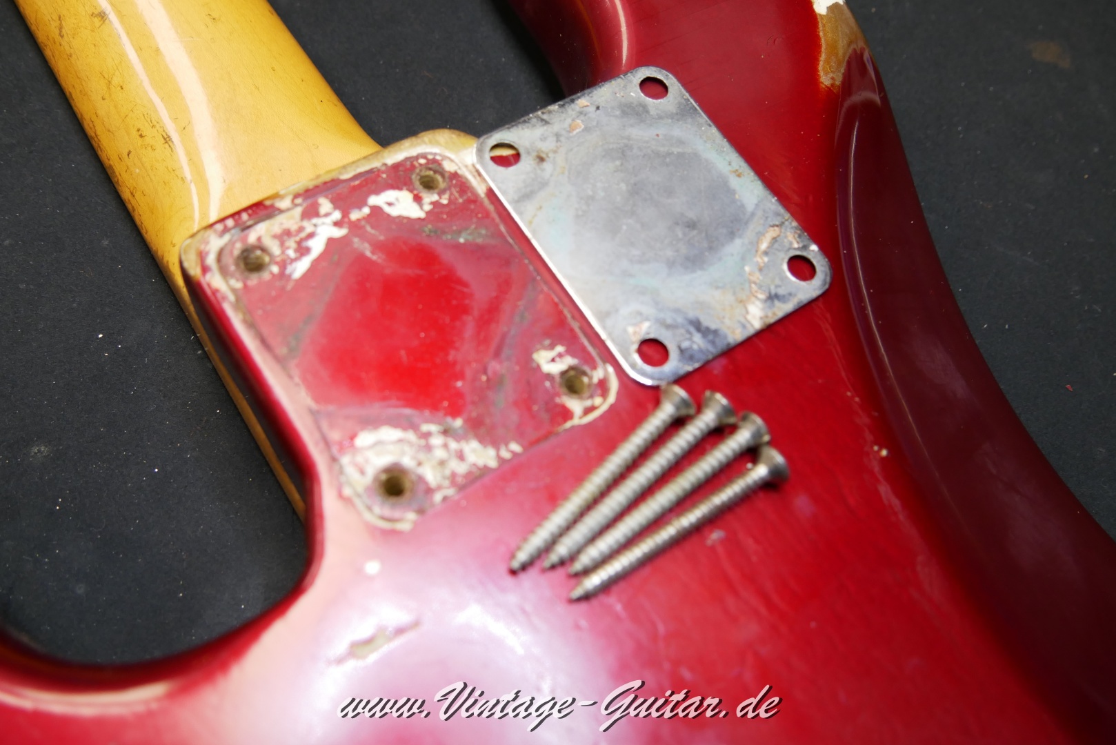 Fender-Precision-Bass-1963-candy-apple-red-023.JPG