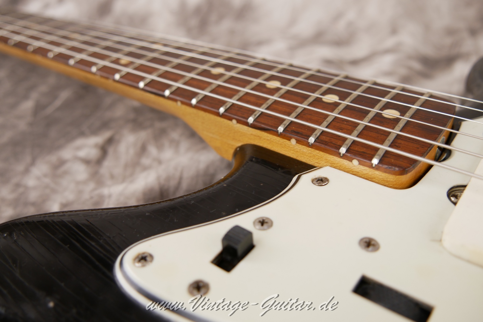 Fender-Jazzmaster-1964-black-017.JPG