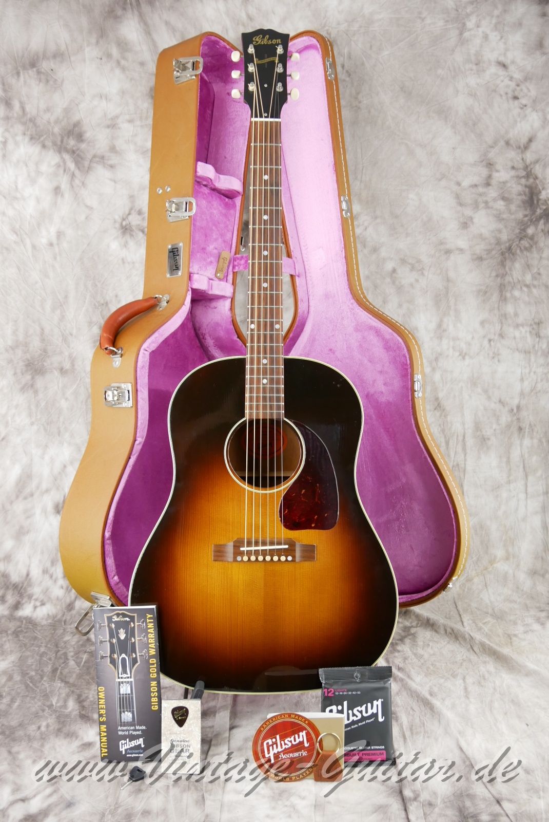 Gibson-J45-Vintage-Series-2016-vintage-sunburst-014.jpg