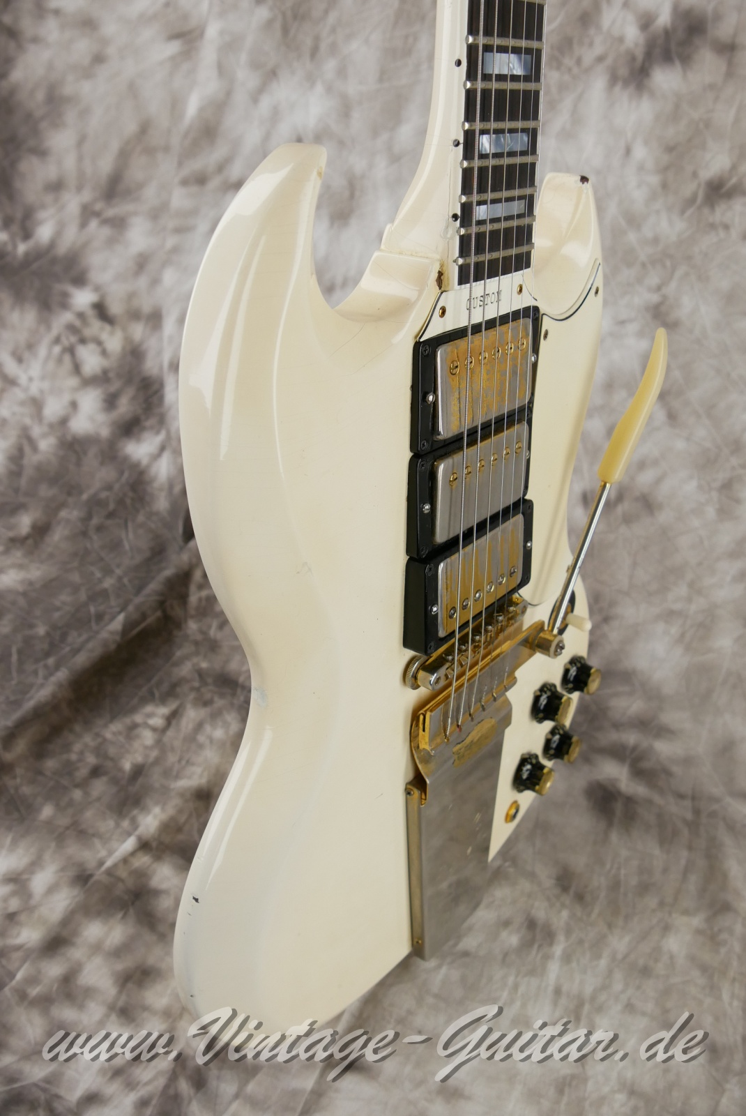 Gibson_Les_Paul_Custom_SG_Pat-No_Pus_white_1963-009.JPG