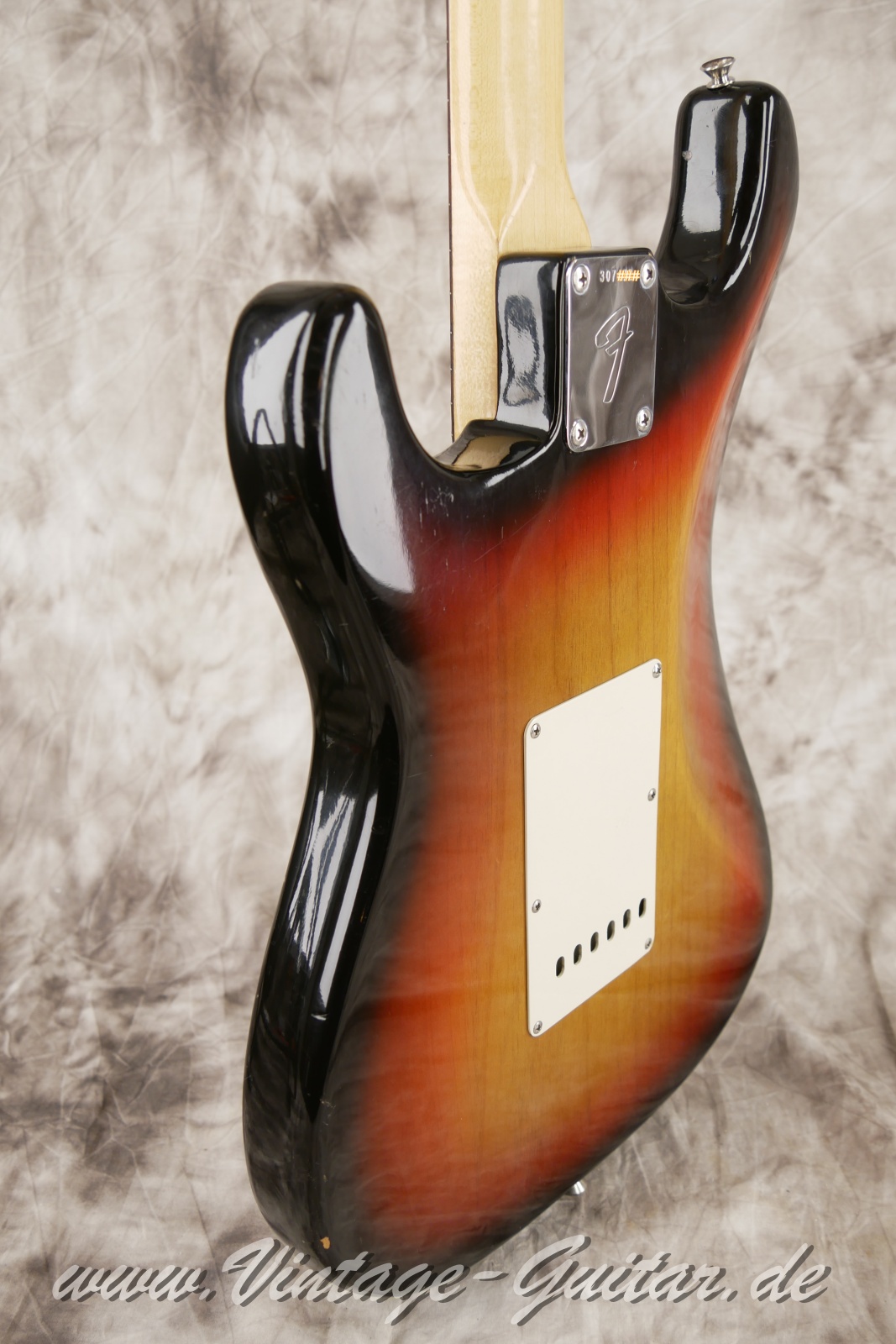 Fender_Startocaster_Baujahr_1971_USA_sunburst_all_original-011-1.JPG
