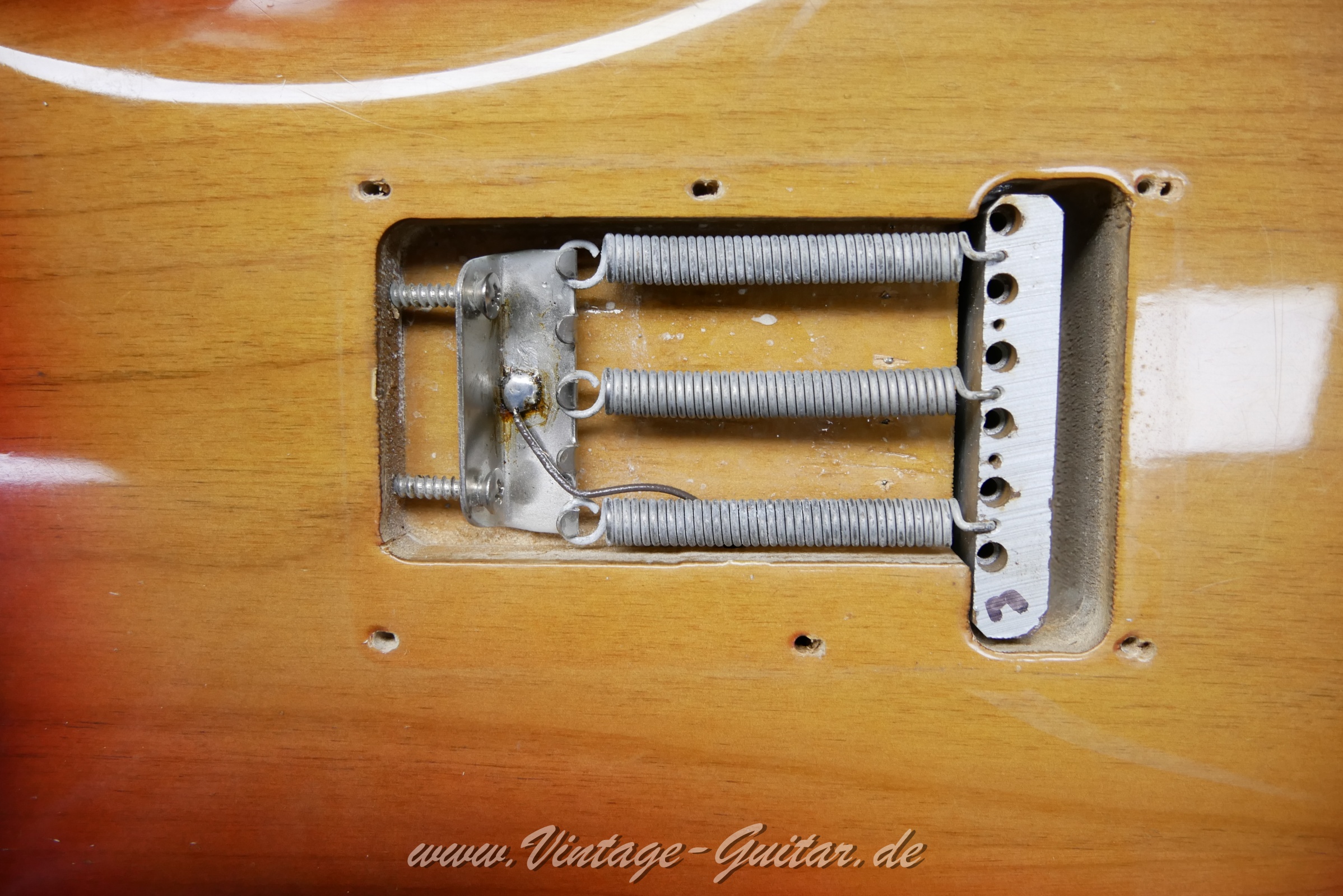 Fender_Startocaster_Baujahr_1971_USA_sunburst_all_original-013.JPG