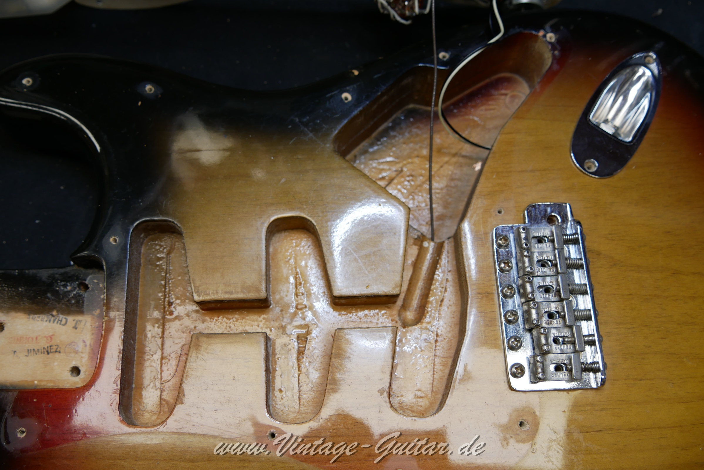 Fender_Startocaster_Baujahr_1971_USA_sunburst_all_original-018.JPG