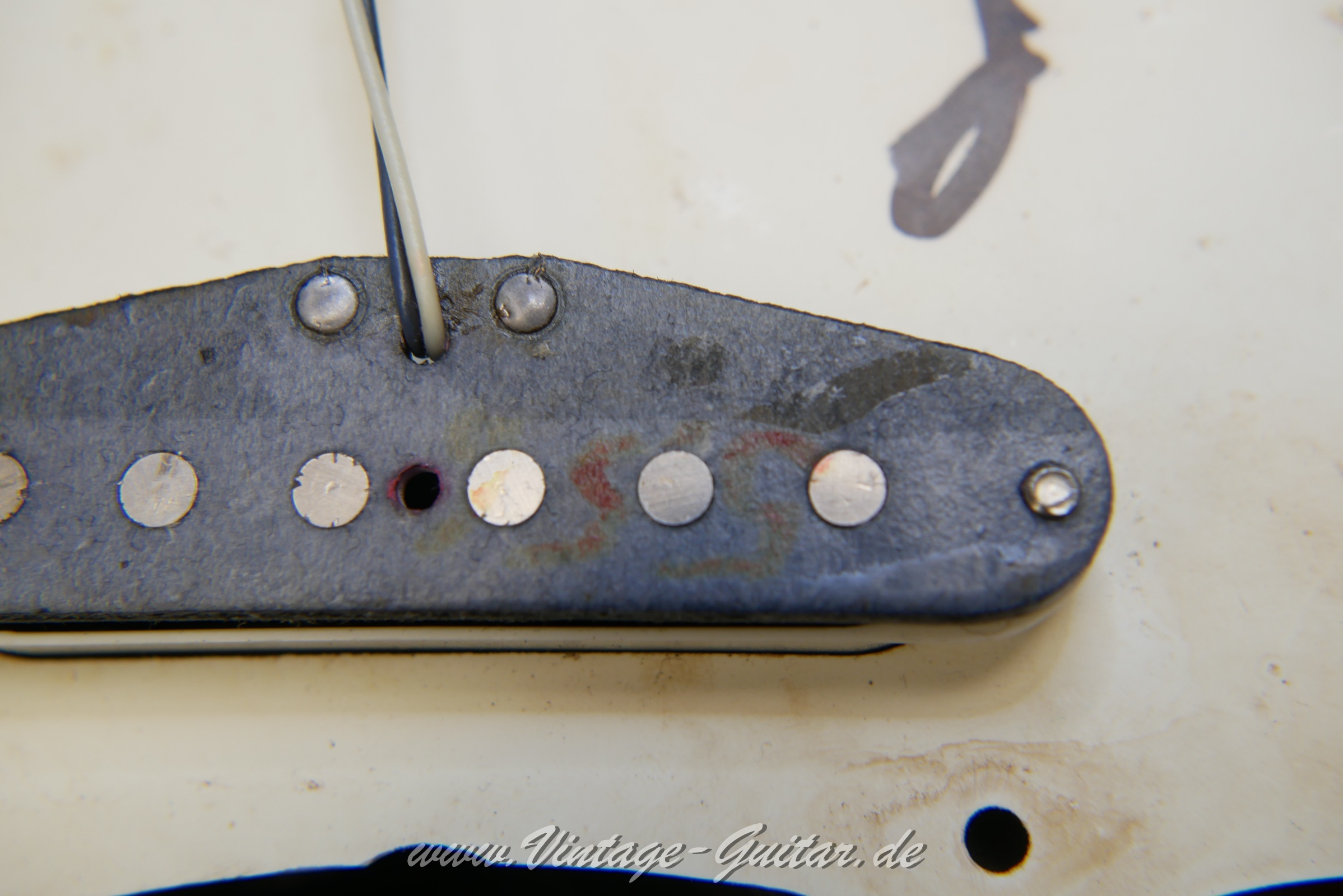 Fender_Startocaster_Baujahr_1971_USA_sunburst_all_original-019.JPG