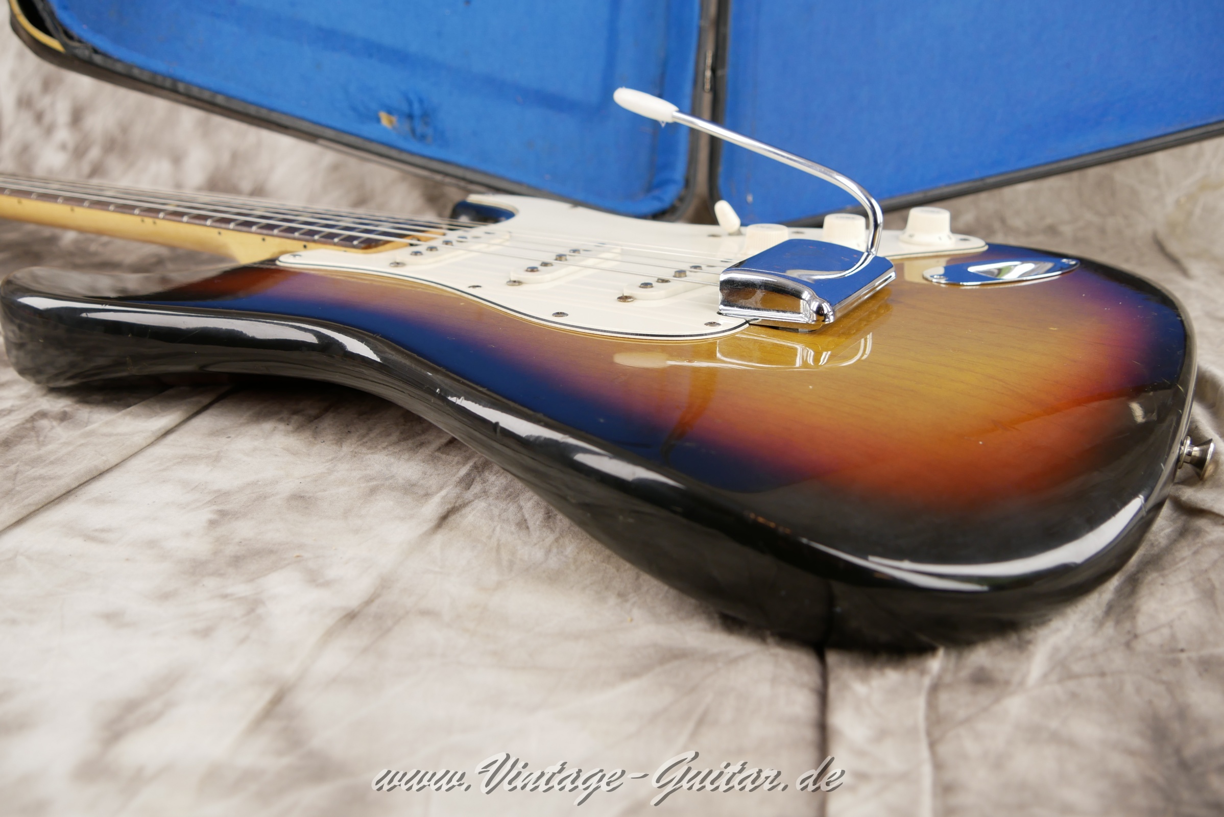 Fender_Startocaster_Baujahr_1971_USA_sunburst_all_original-027.JPG