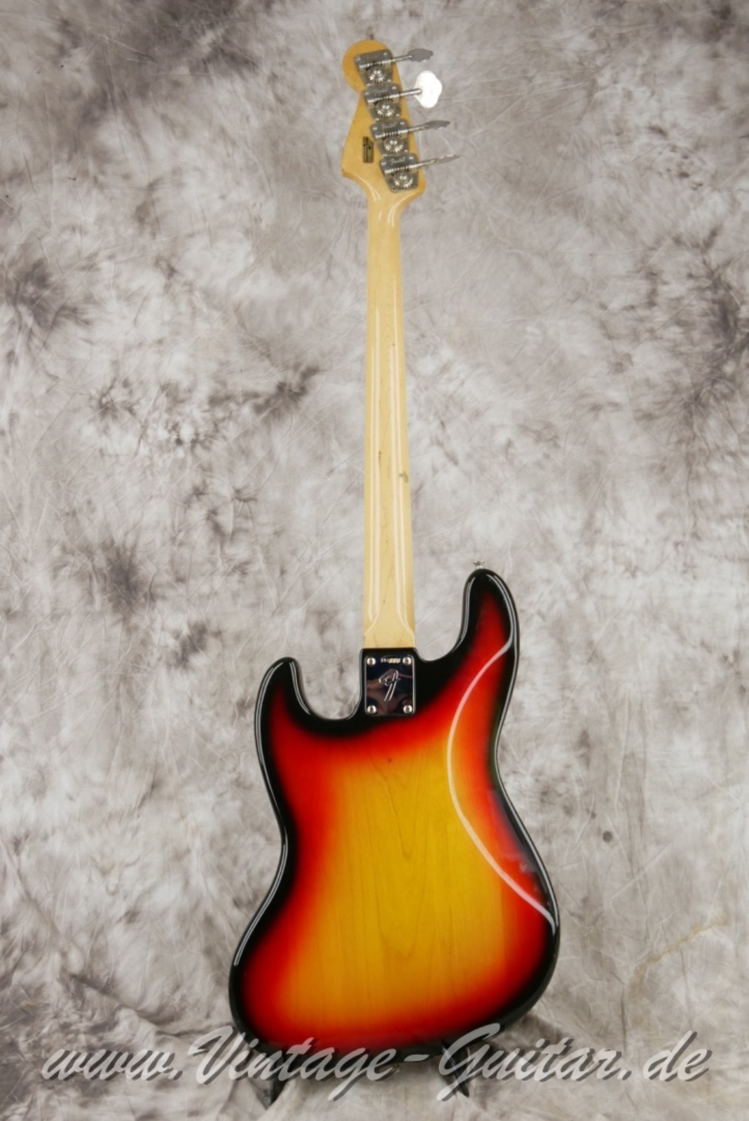 Fender-Jazz-Bass-USA-1973-sunburst-002.jpg