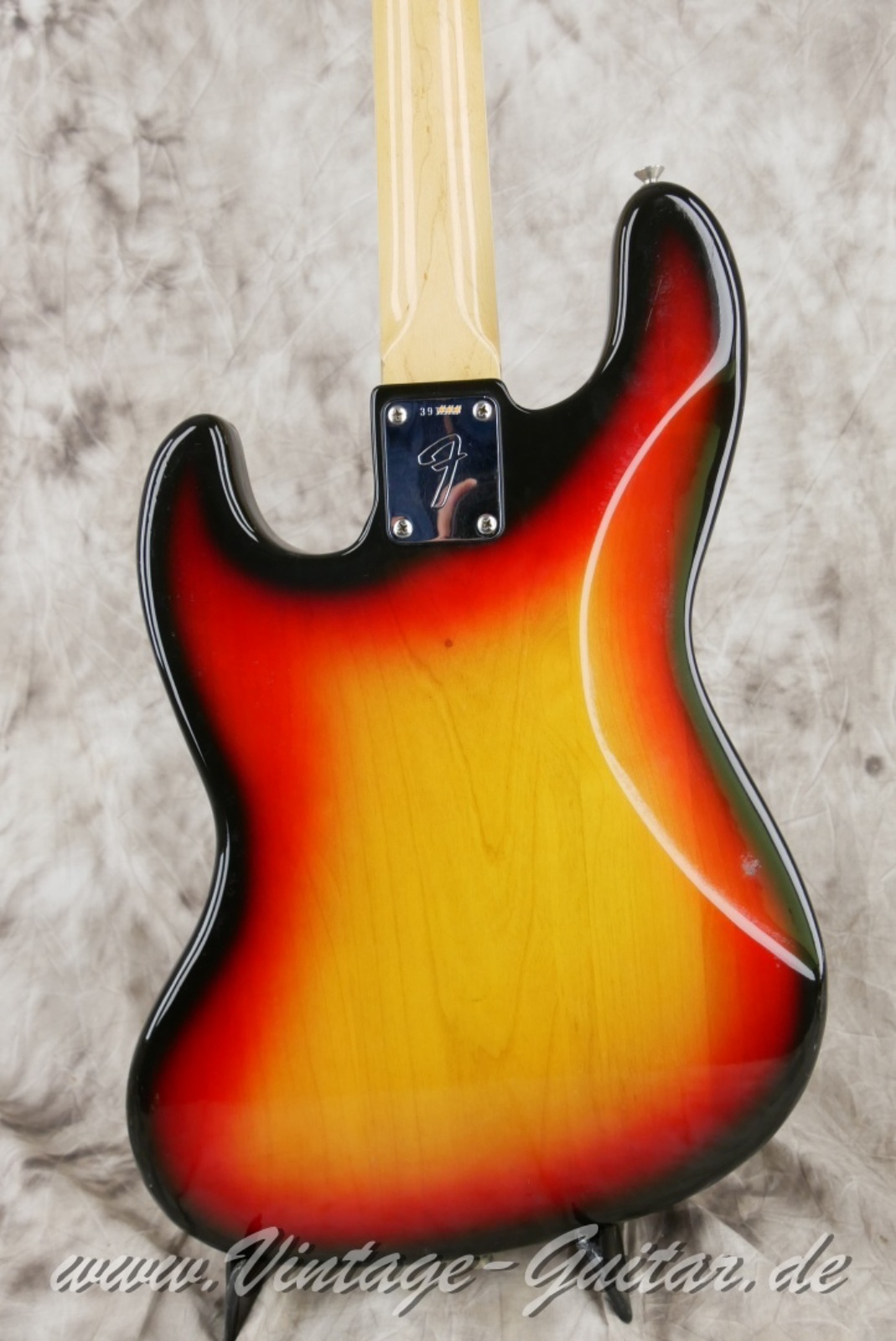 Fender-Jazz-Bass-USA-1973-sunburst-008.jpg