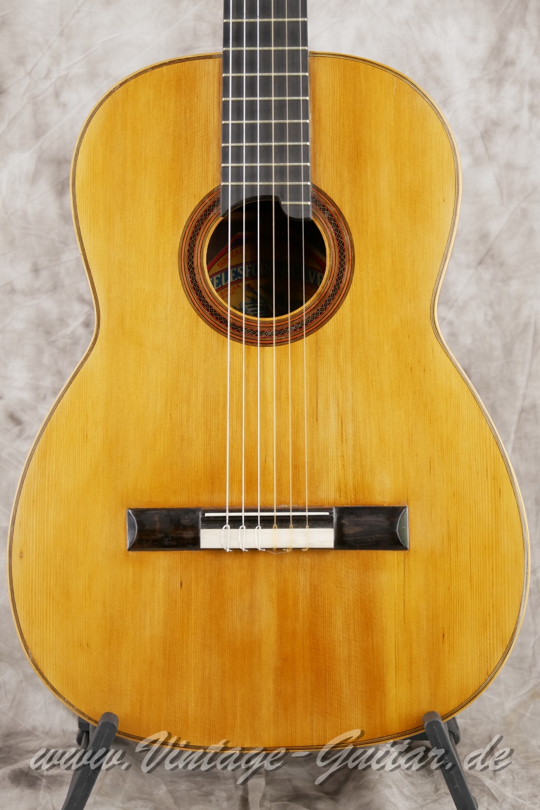 Telesforo_Julve_classic_guitar_top_of_the_line_1940_spain_acoustic_natural_professional_rare-007.jpg