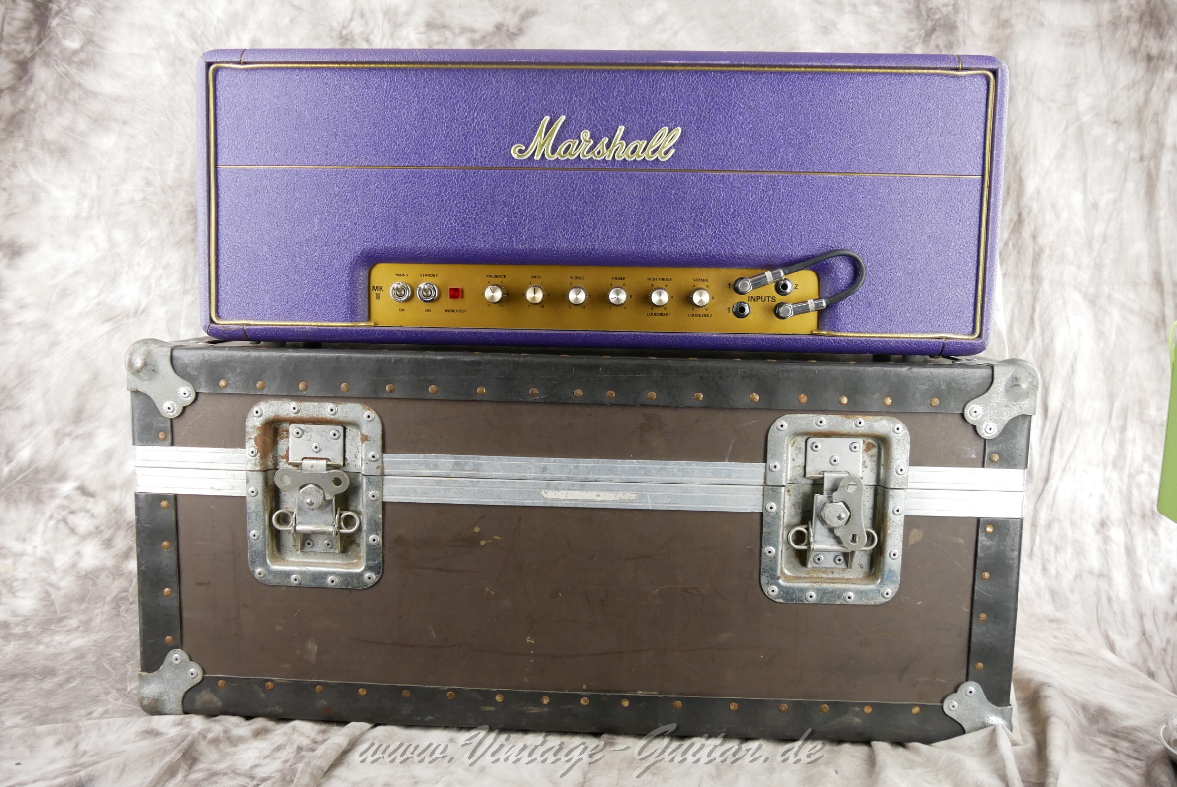 Marshall_Super_Lead_100_Model_1959_purple_UK-010.jpg