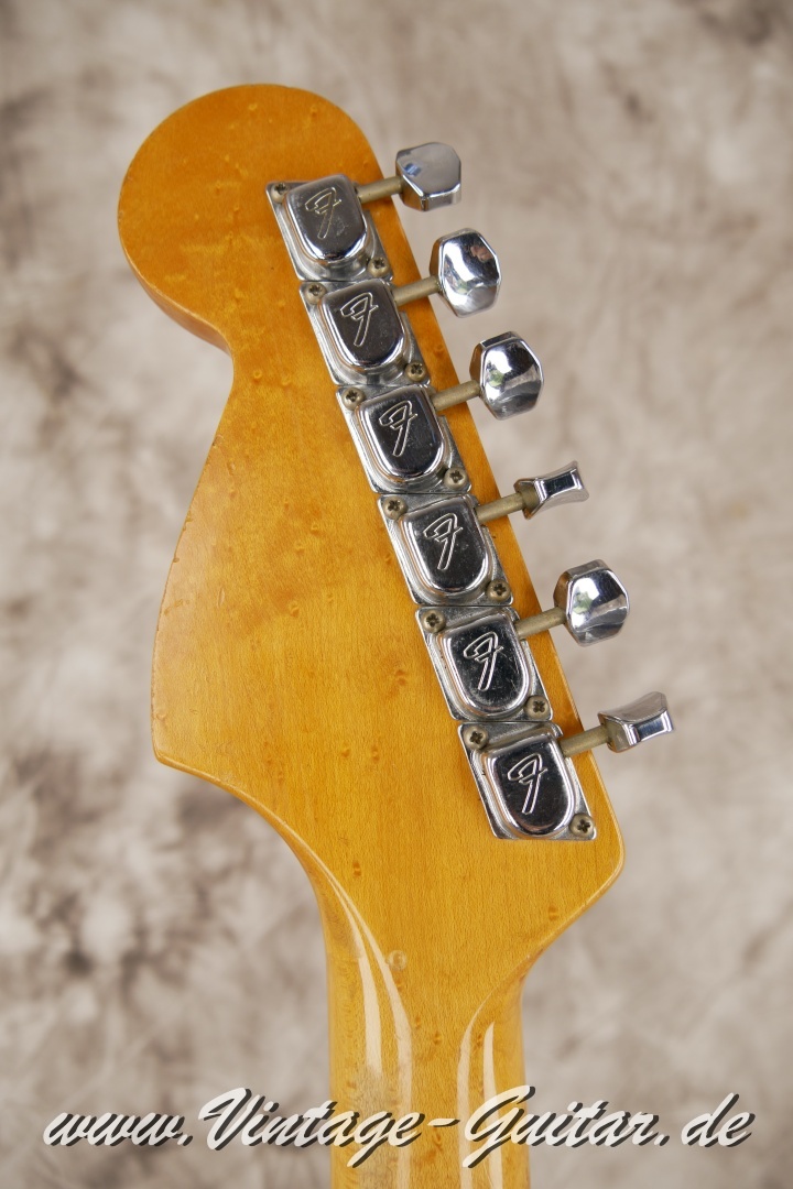 Fender_Stratocaster_1967_sunburst_all_original-_rosewood_neck-004.JPG