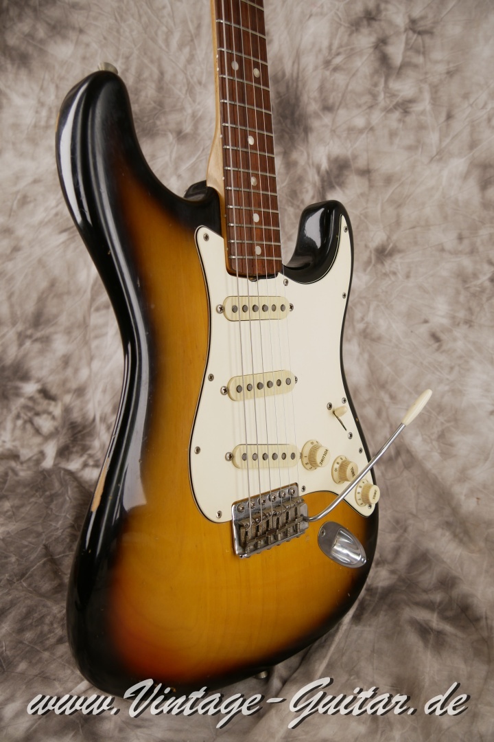 Fender_Stratocaster_1967_sunburst_all_original-_rosewood_neck-009.JPG