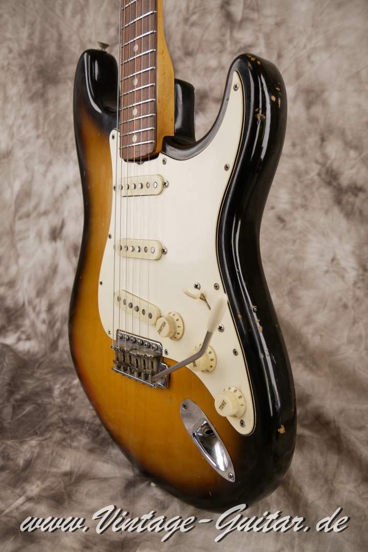 Fender_Stratocaster_1967_sunburst_all_original-_rosewood_neck-010.JPG
