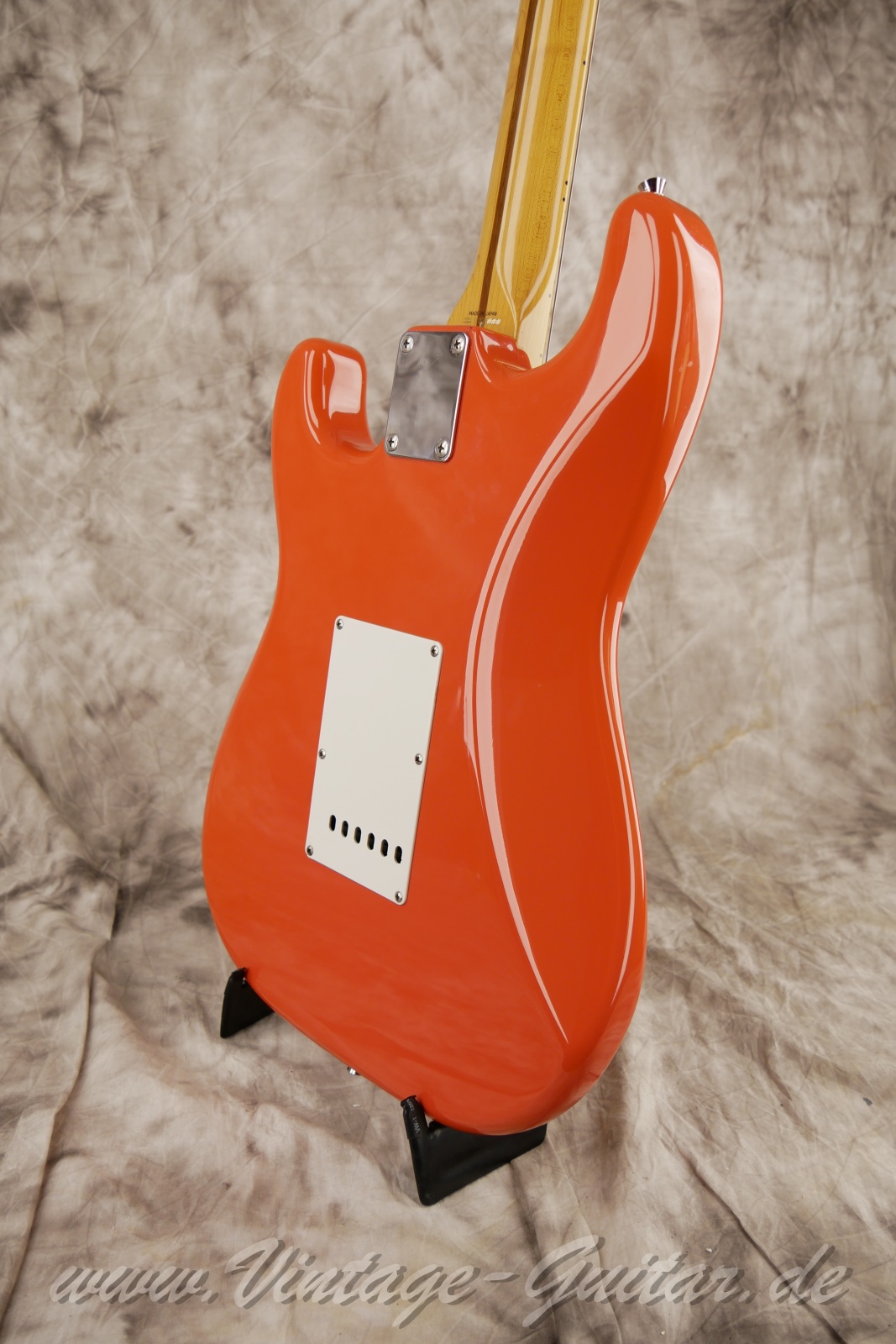 img/vintage/5702/Fender_Startocaster_Strat_Japan_Baujahr_1996_fiesta_red-012.jpg