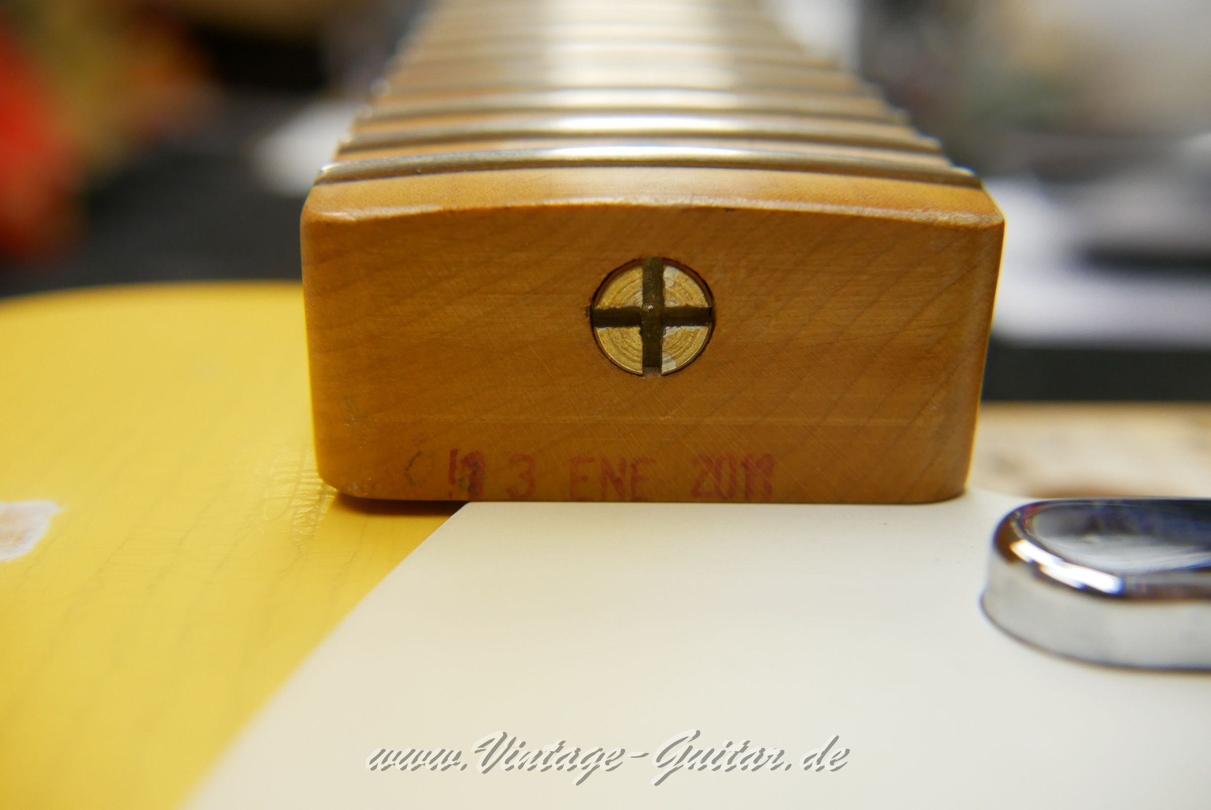 img/vintage/5708/Fender_Telecaster_Roadworn_Blonde_Baujahr_2010_Mexico-017.JPG
